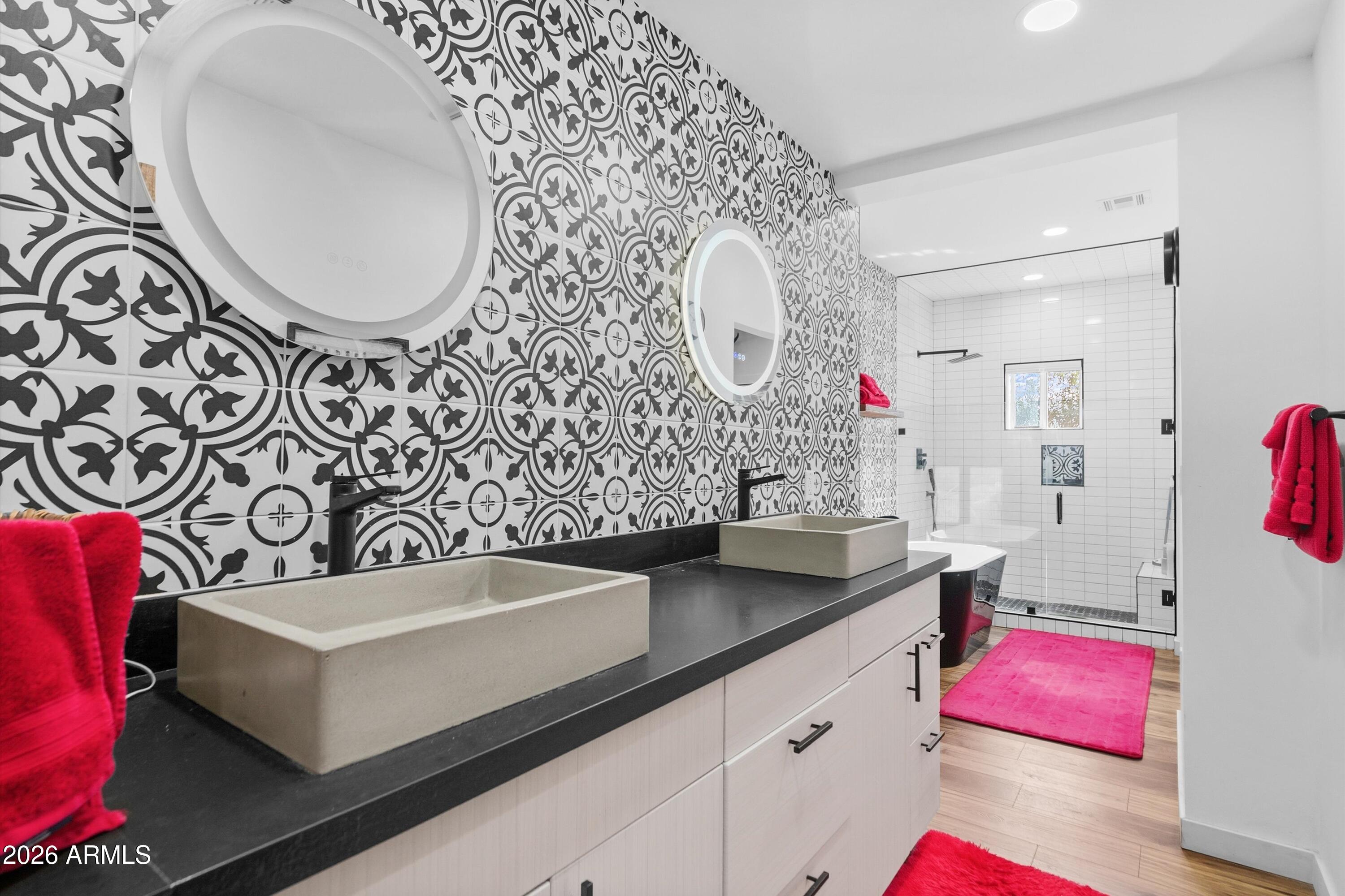 7647 E CATALINA Drive