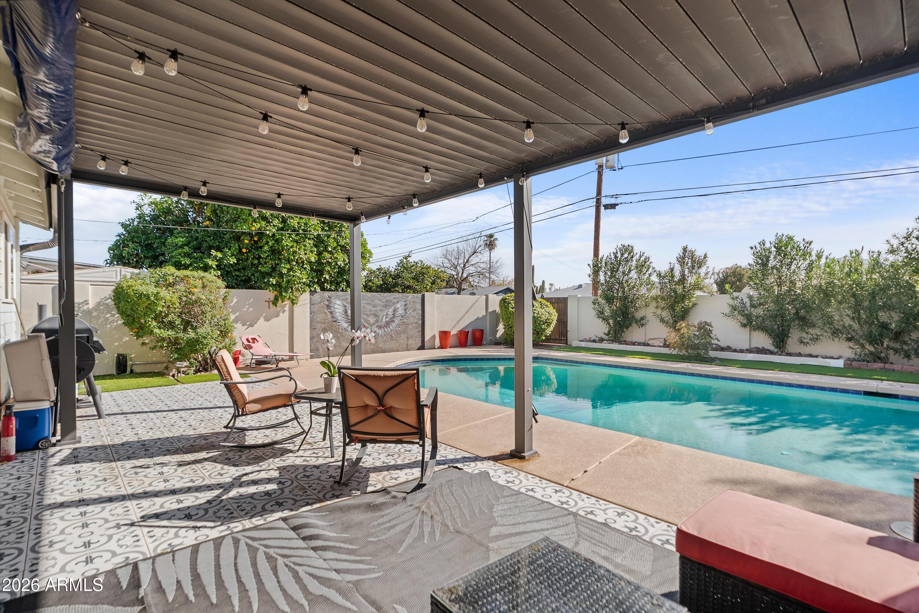 7647 E CATALINA Drive