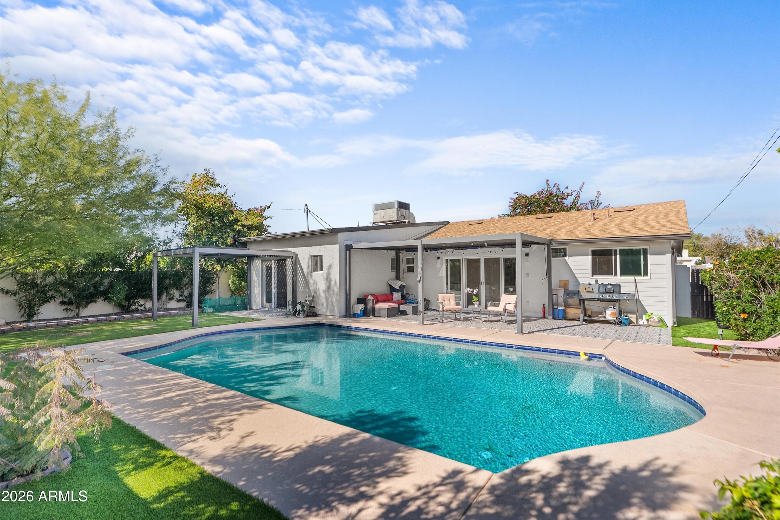 7647 E CATALINA Drive