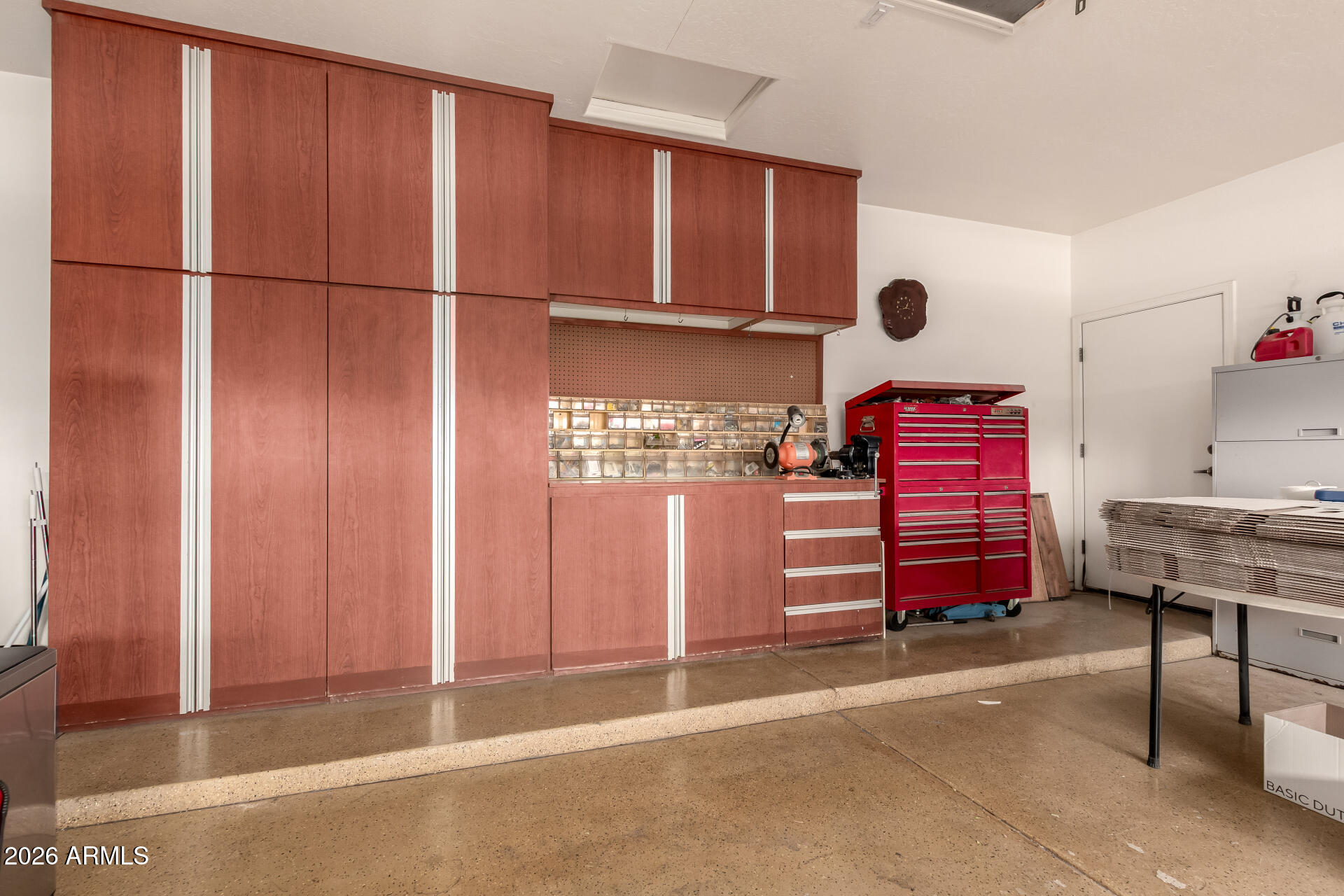 828 E TEAKWOOD Drive