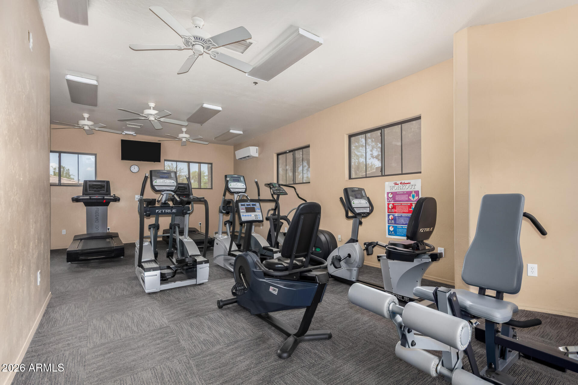 705 W QUEEN CREEK Road 1031