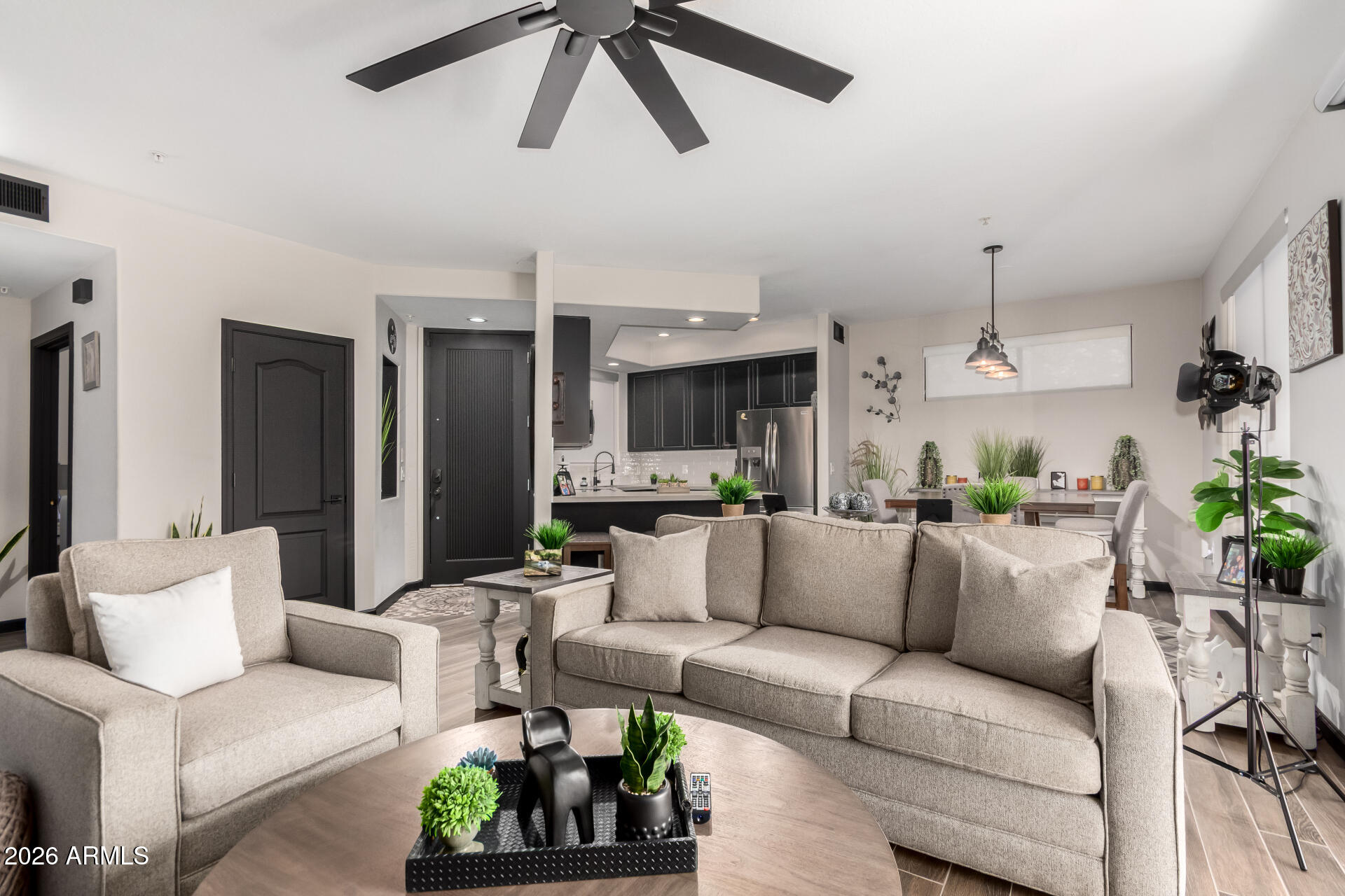 705 W QUEEN CREEK Road 1031