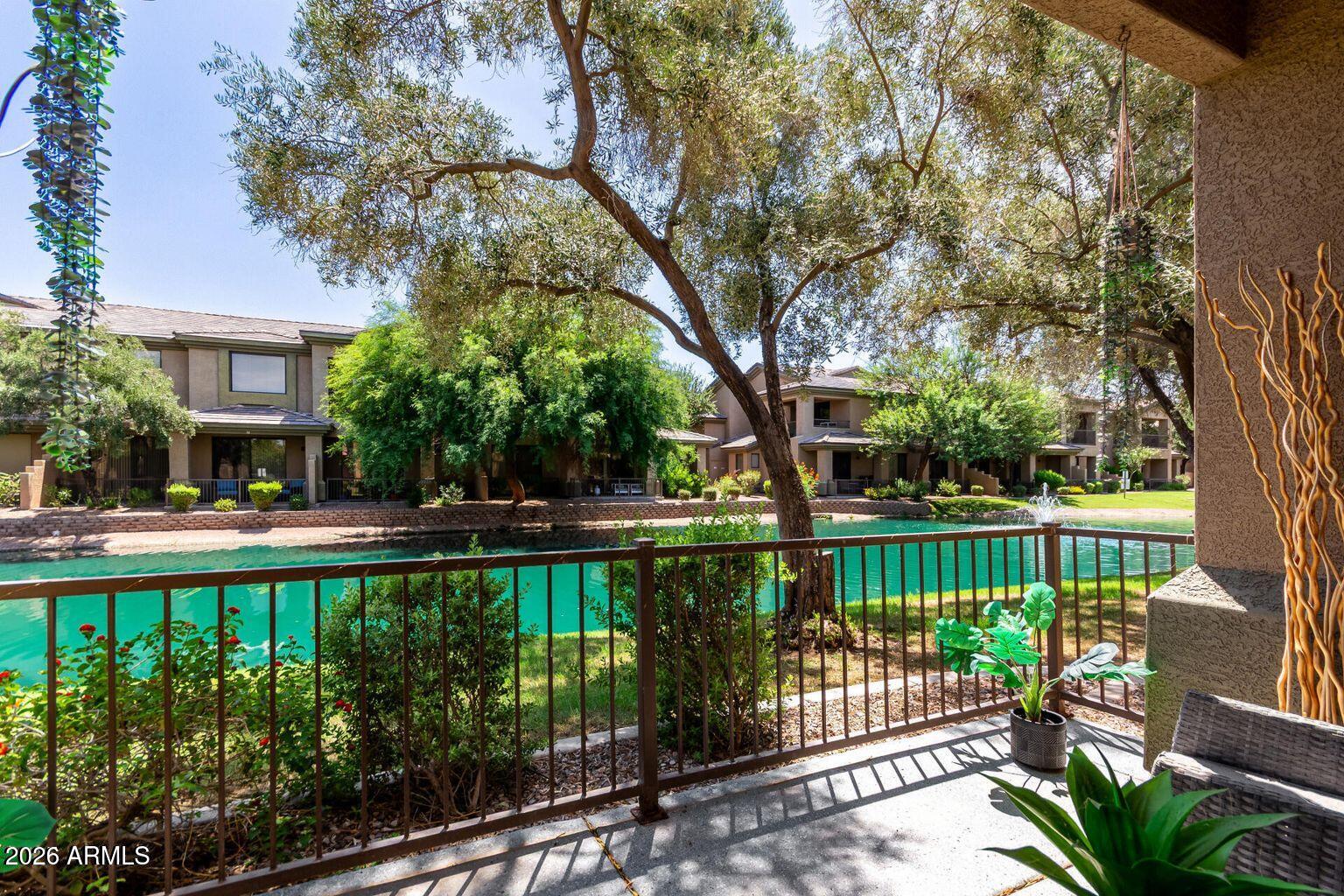 705 W QUEEN CREEK Road 1031