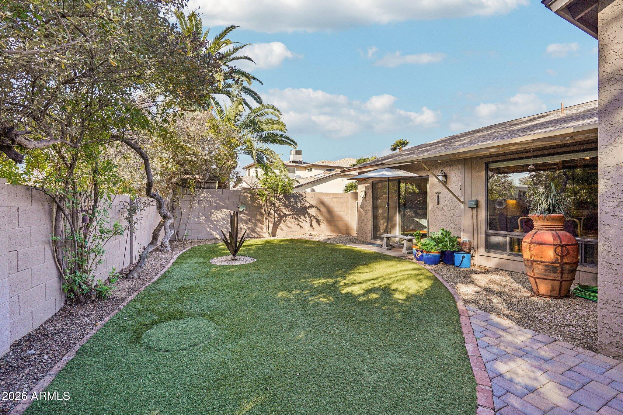 8019 E MCLELLAN Boulevard