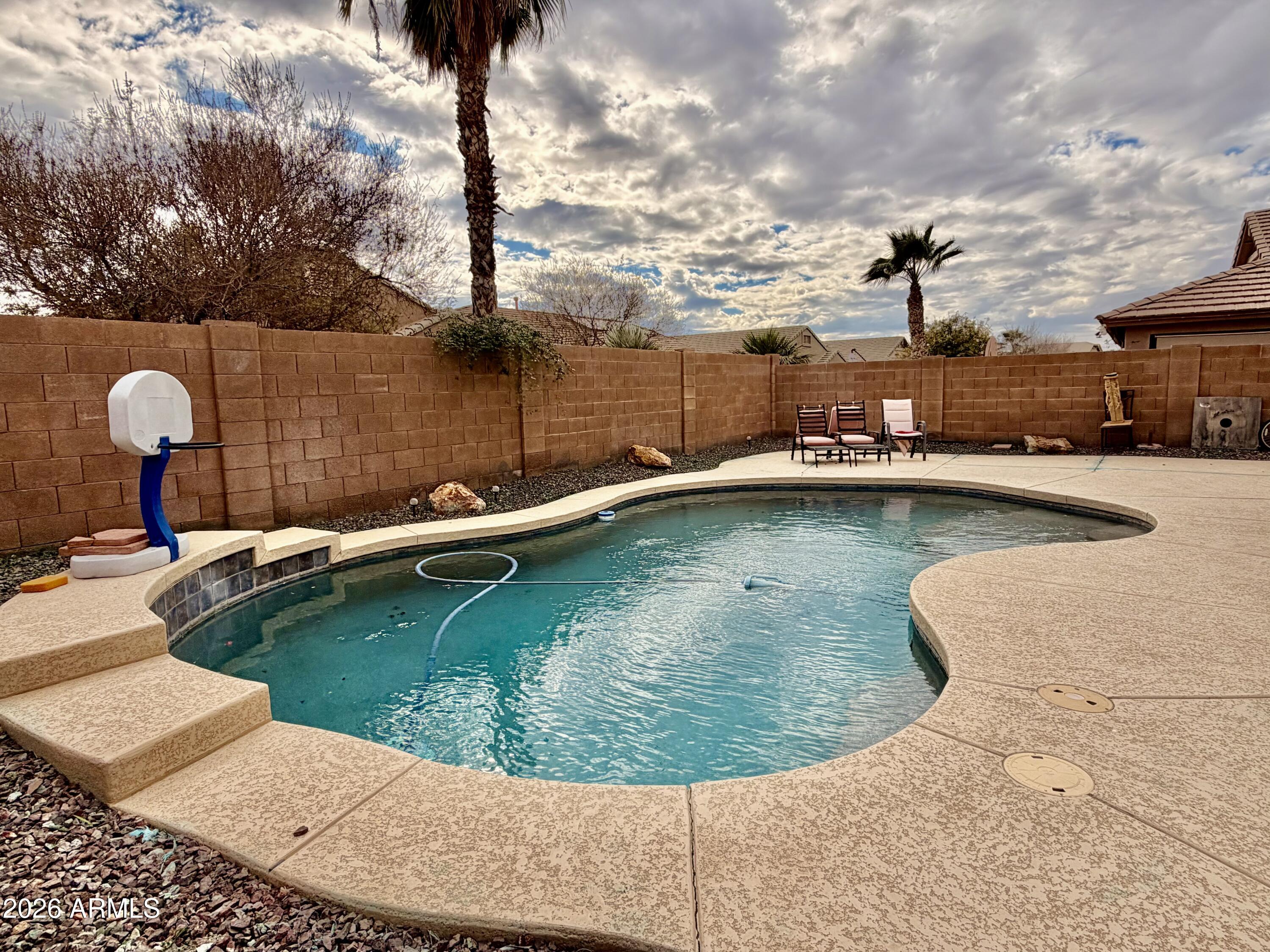 42645 W VENTURE Road