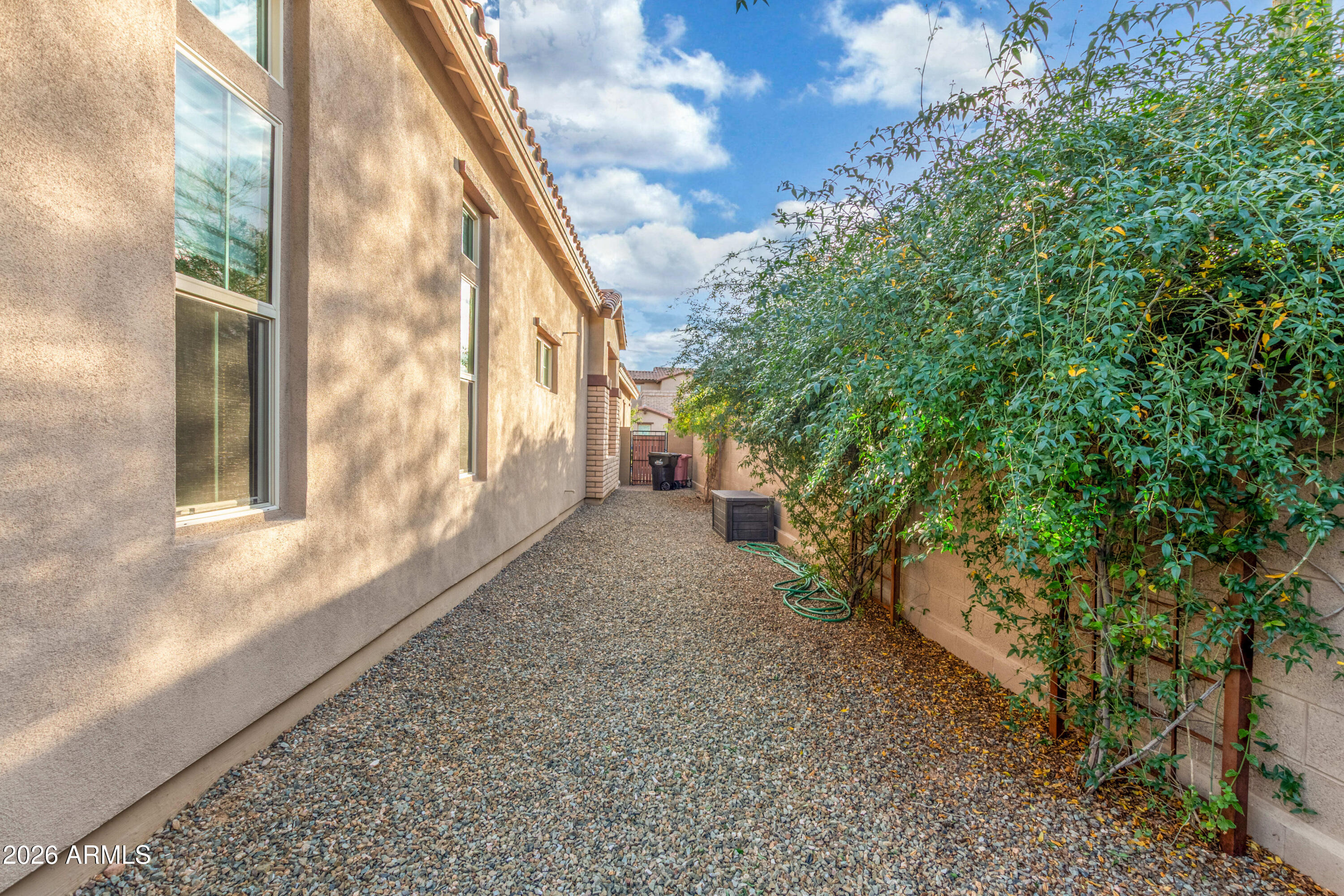 7334 E PARAISO Drive