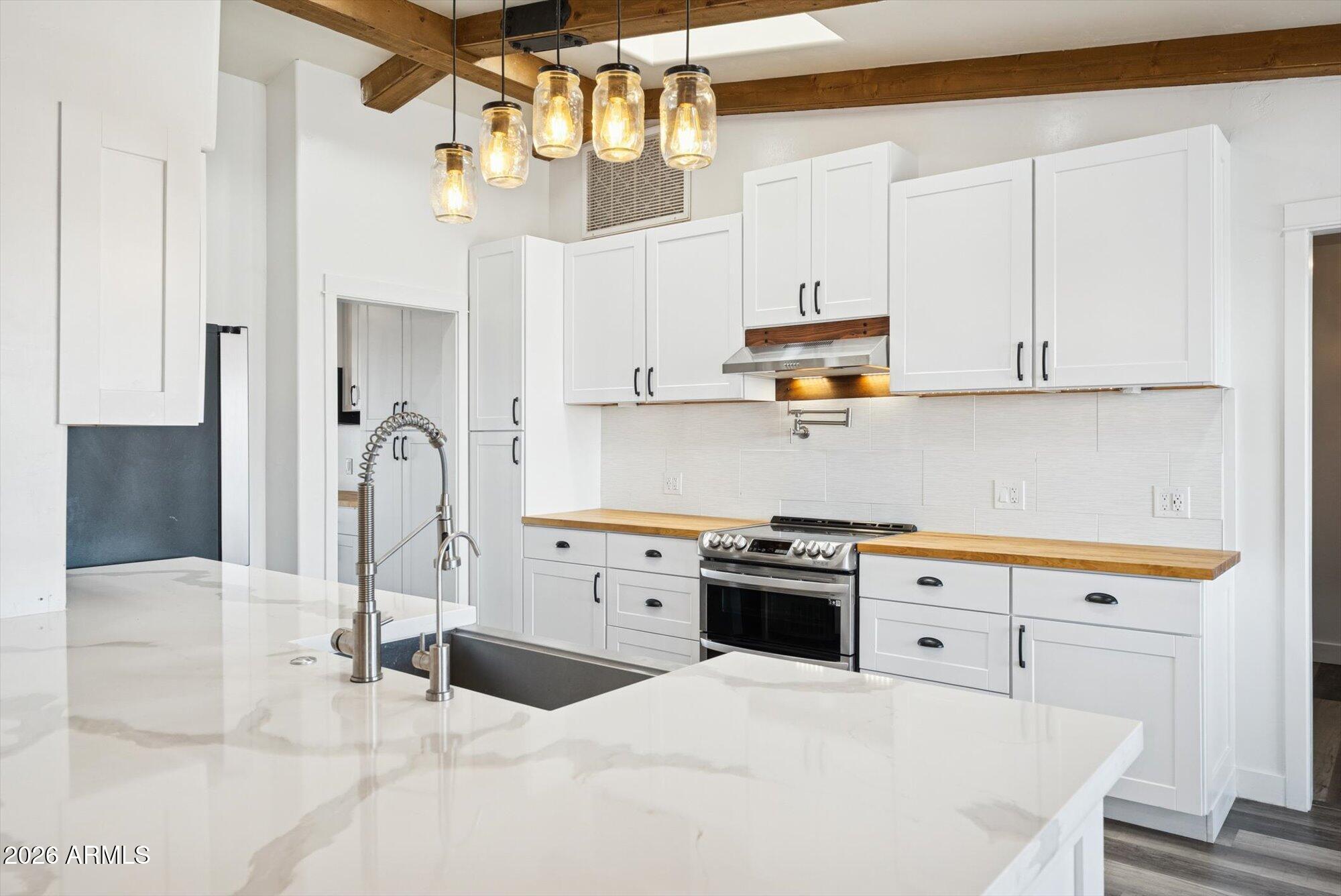 12135 N FALDALE Road