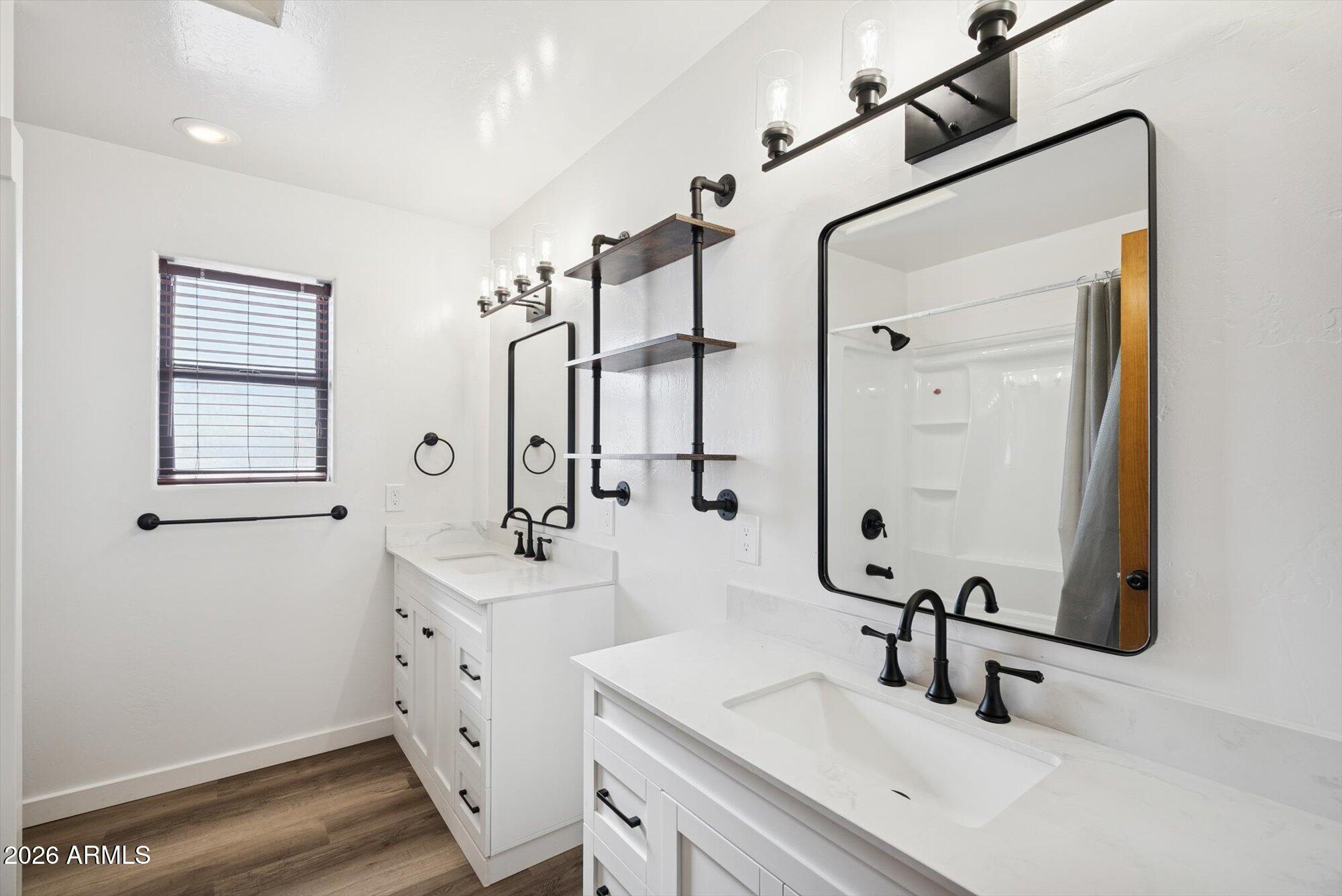 12135 N FALDALE Road