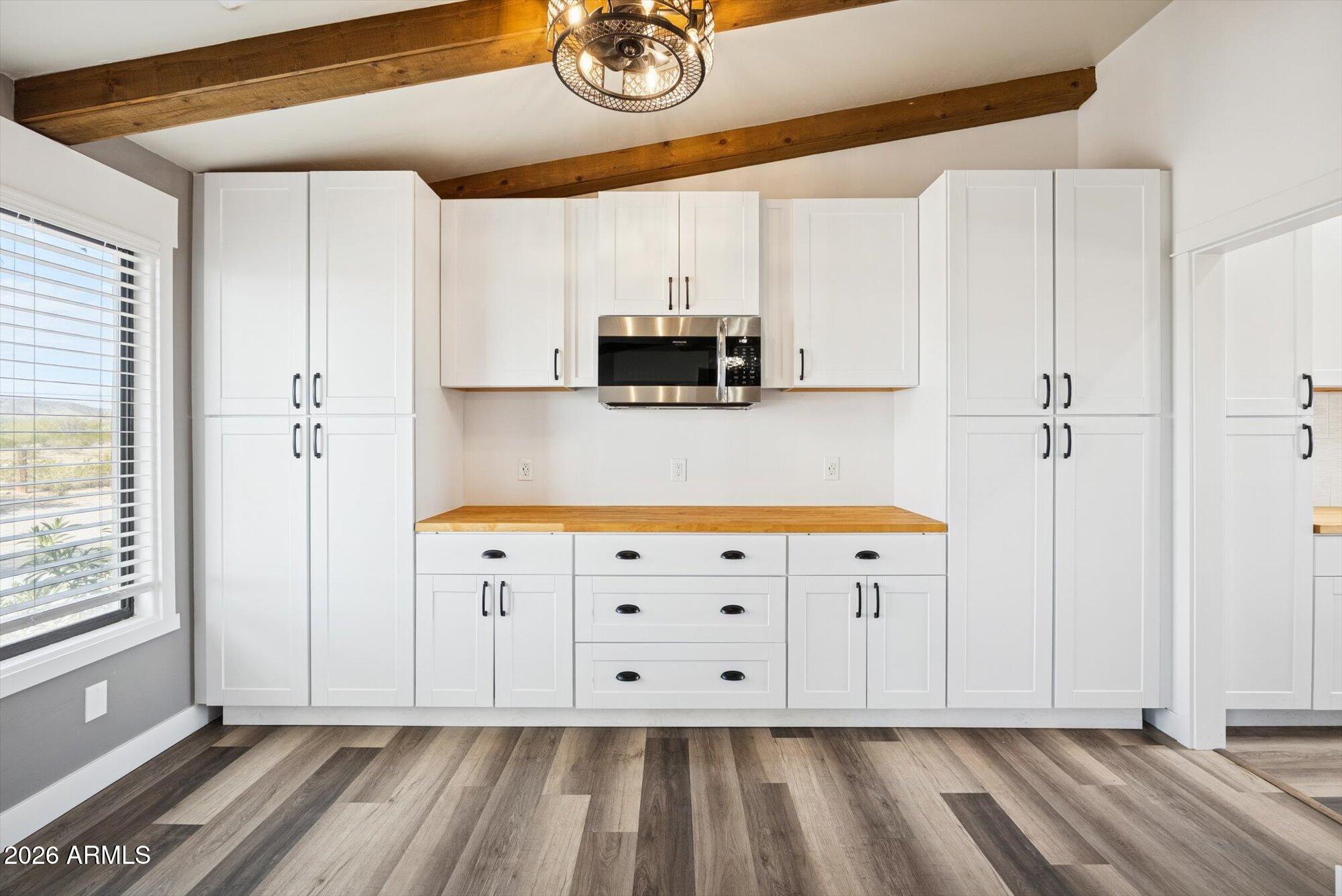 12135 N FALDALE Road