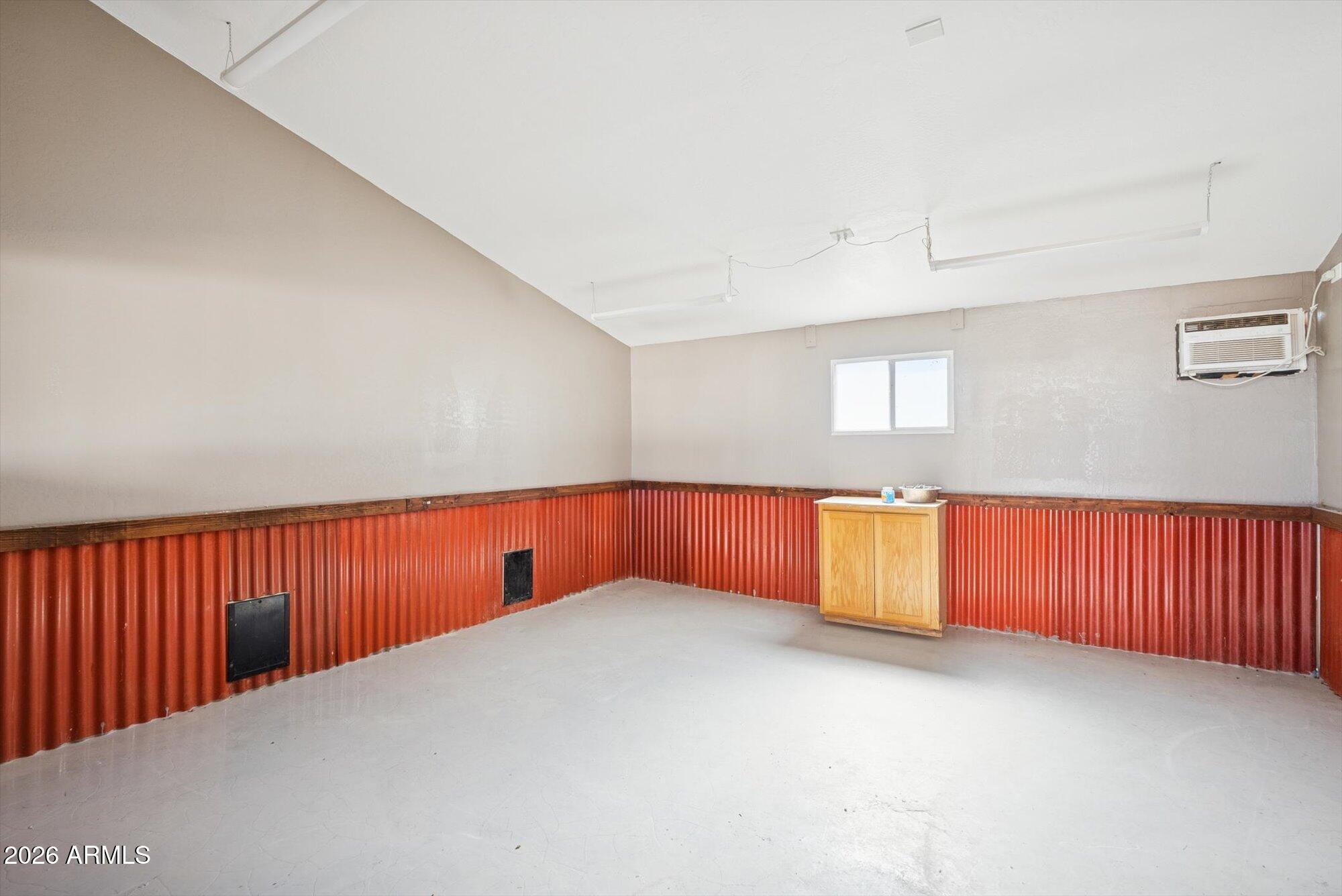 12135 N FALDALE Road