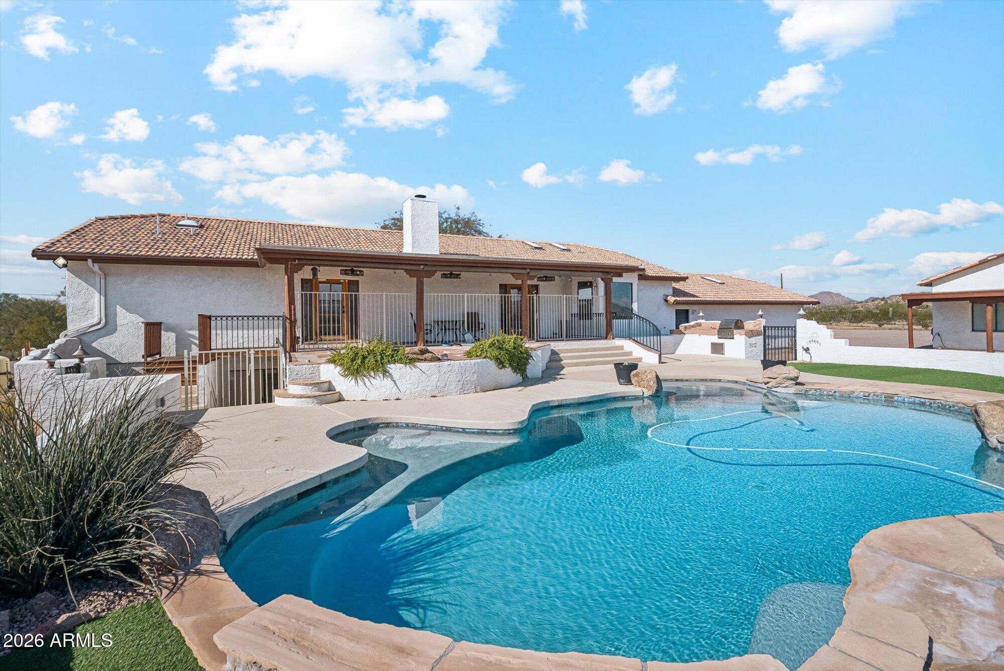 12135 N FALDALE Road