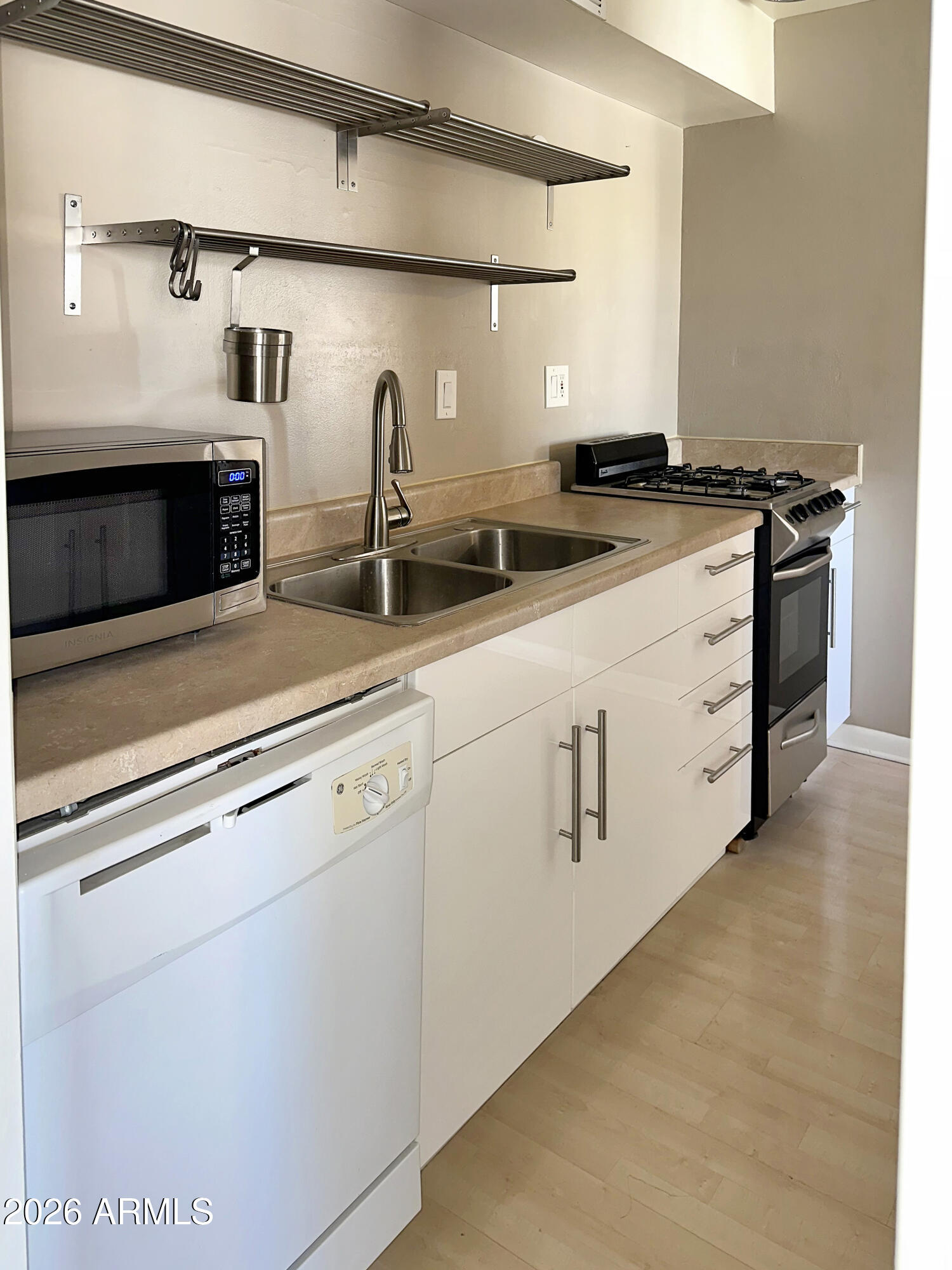 6841 E 2ND Street 17