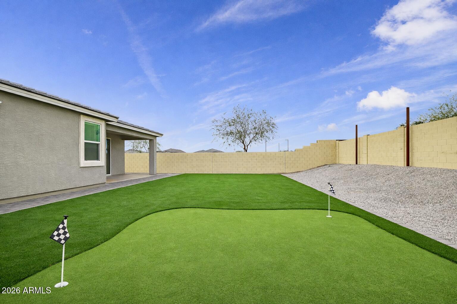 15896 W DESERT HOLLOW Drive