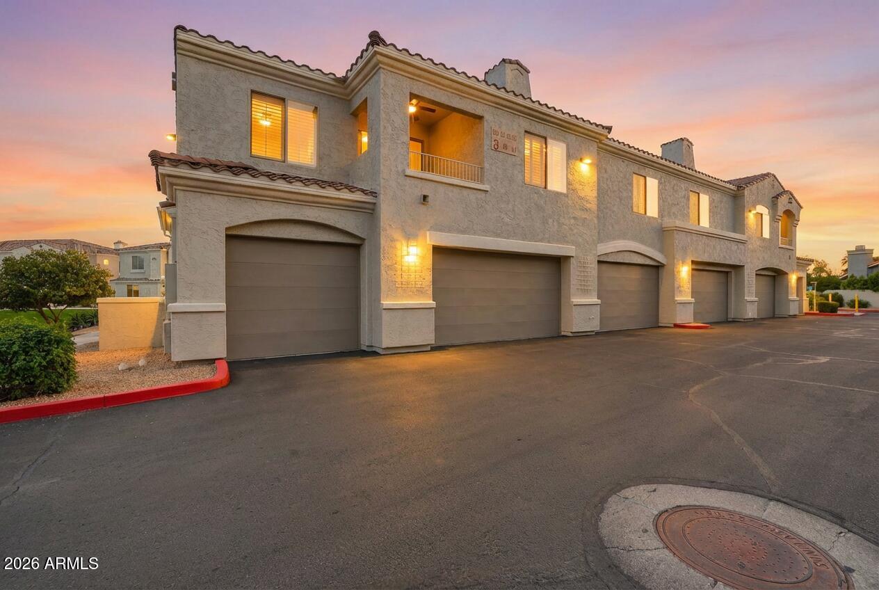 900 S CANAL Drive 211