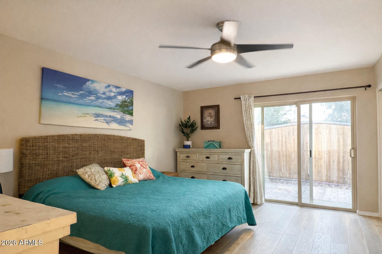 1508 E WEATHERVANE Lane