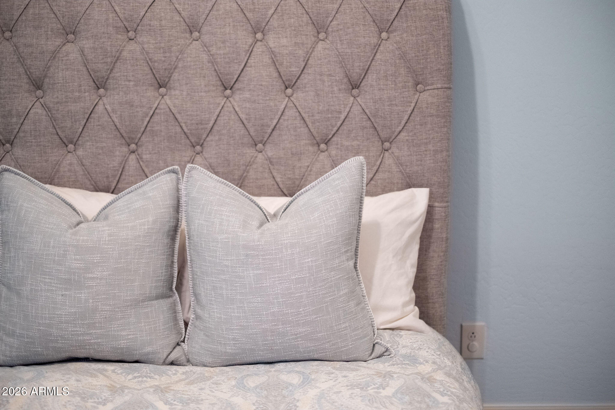 1988 E Blackhawk Drive