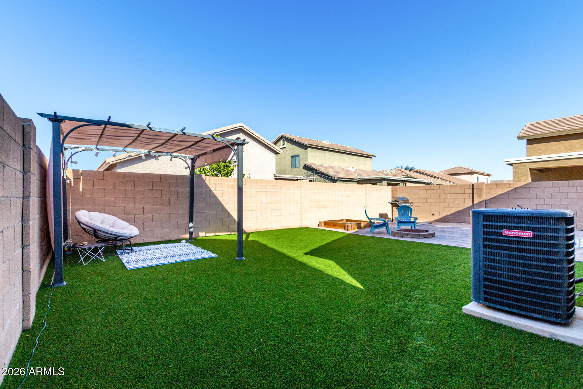 812 W SAINT CHARLES Avenue