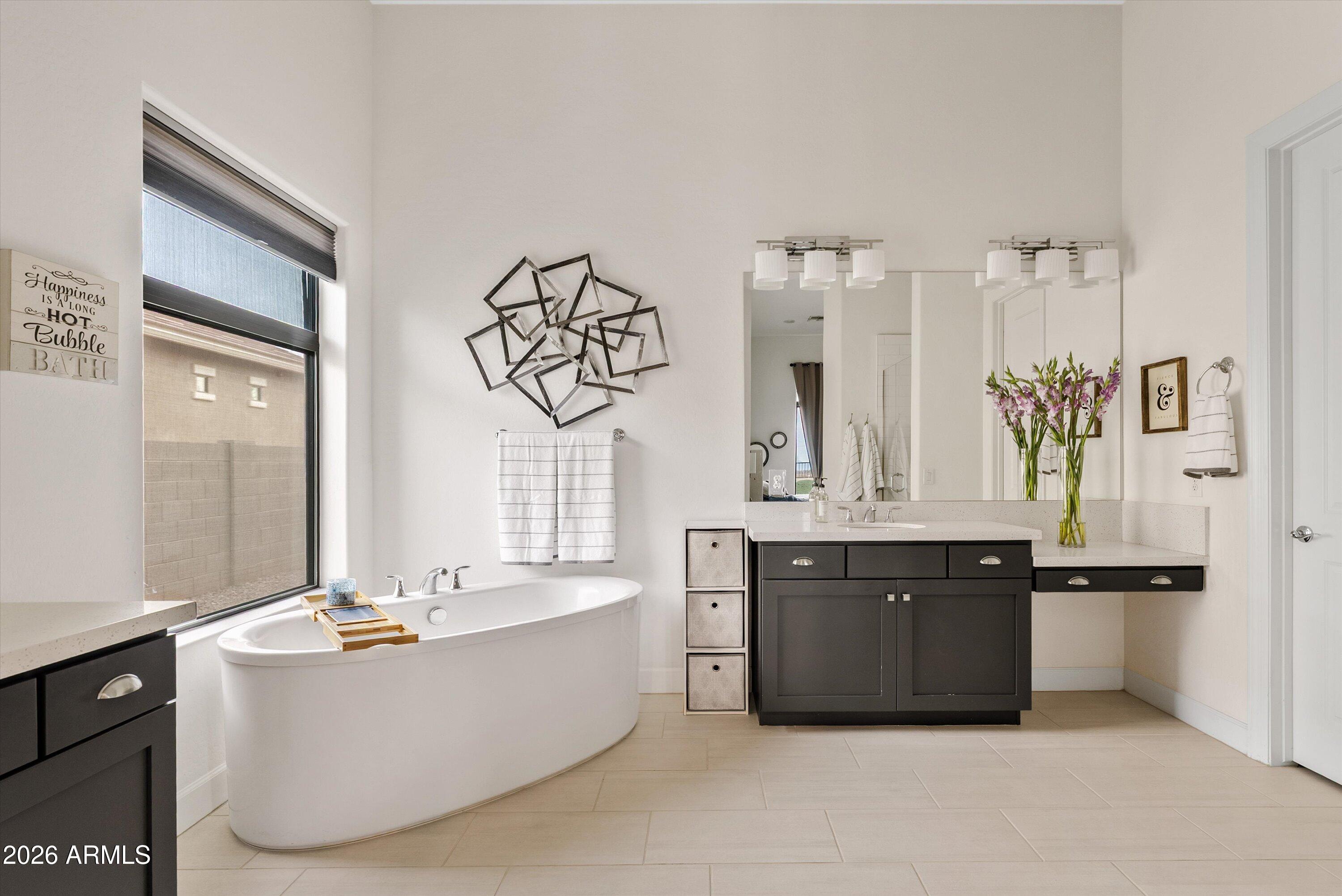 7002 S PORTLAND Avenue