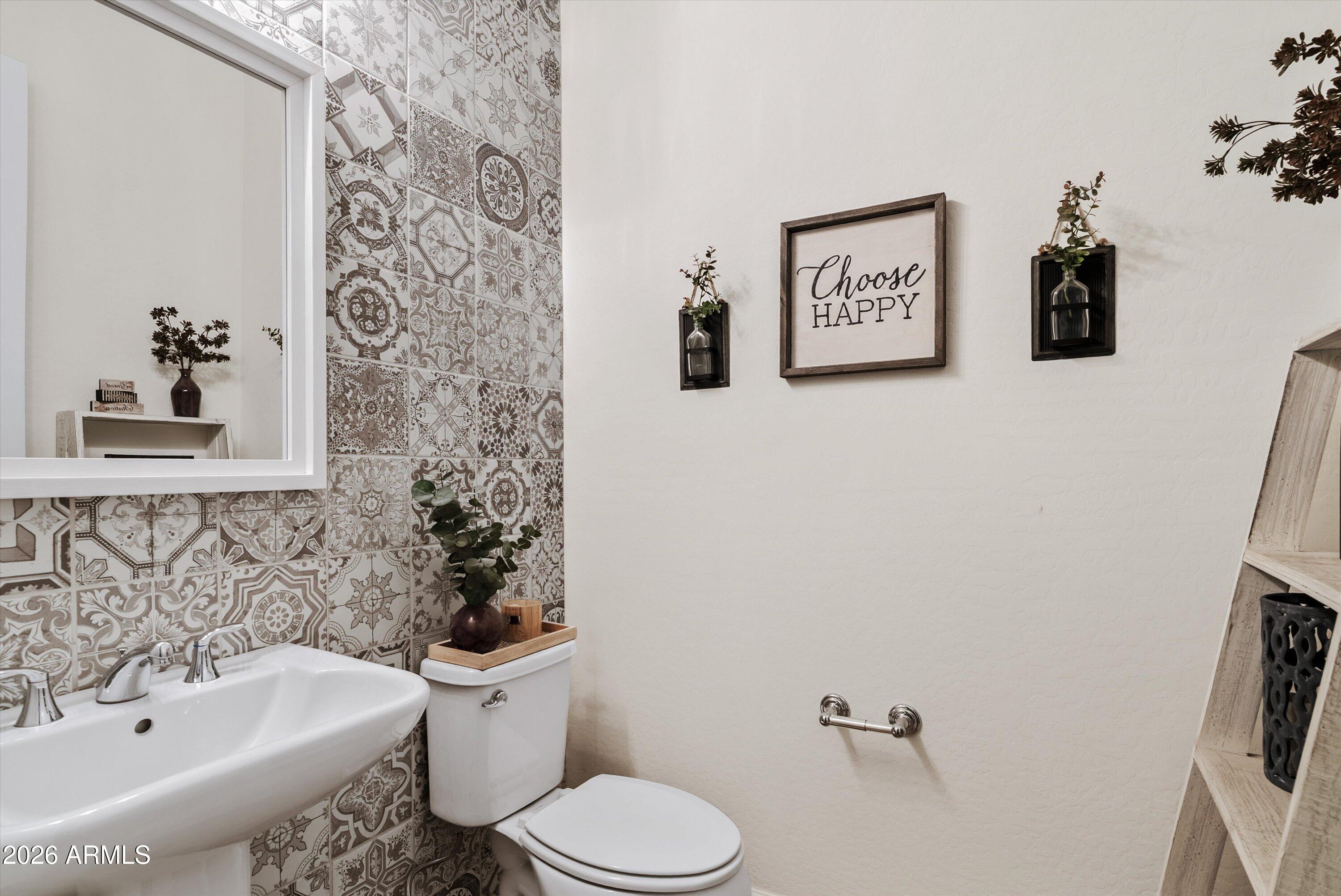 7002 S PORTLAND Avenue