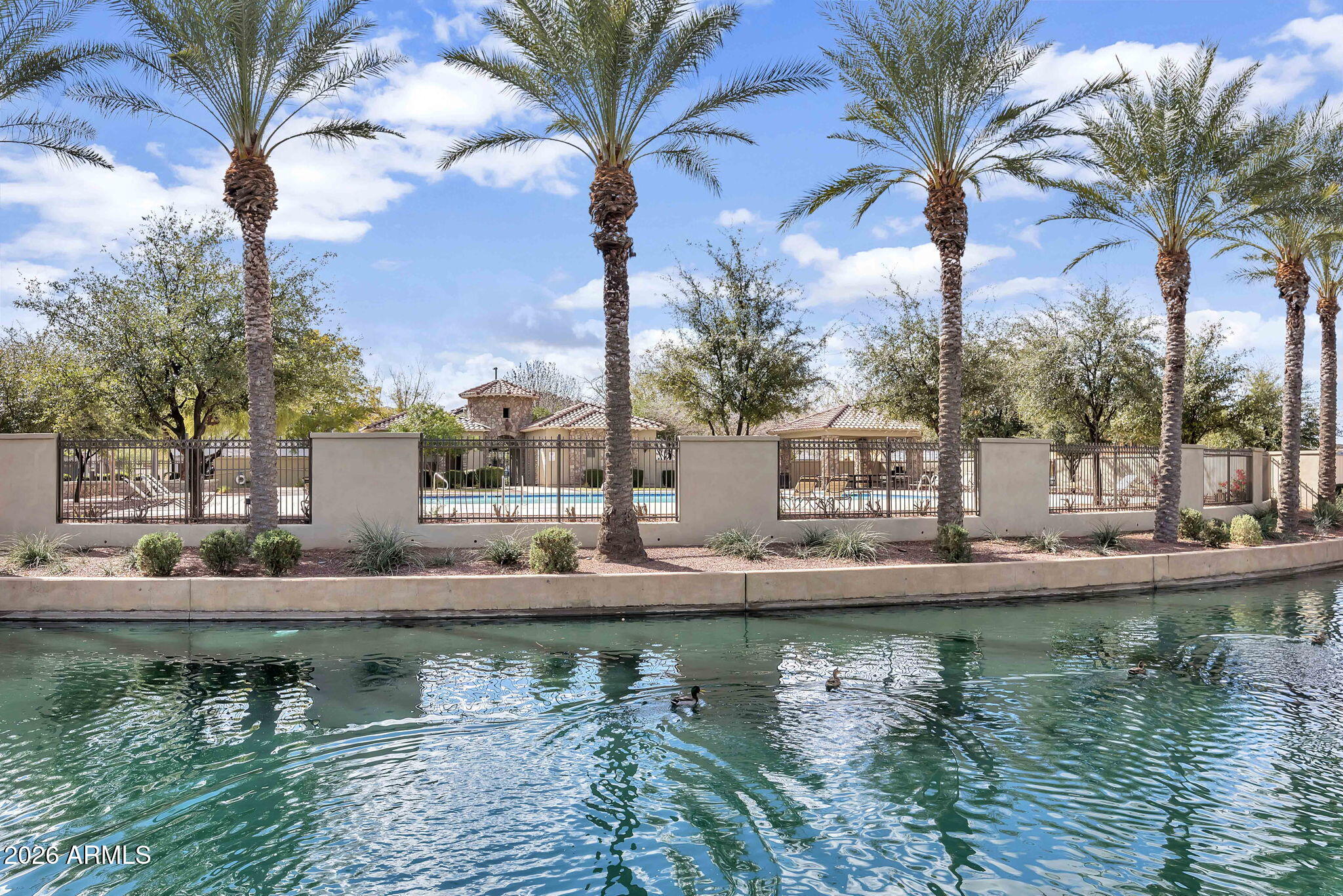 2760 S HARMONY Avenue