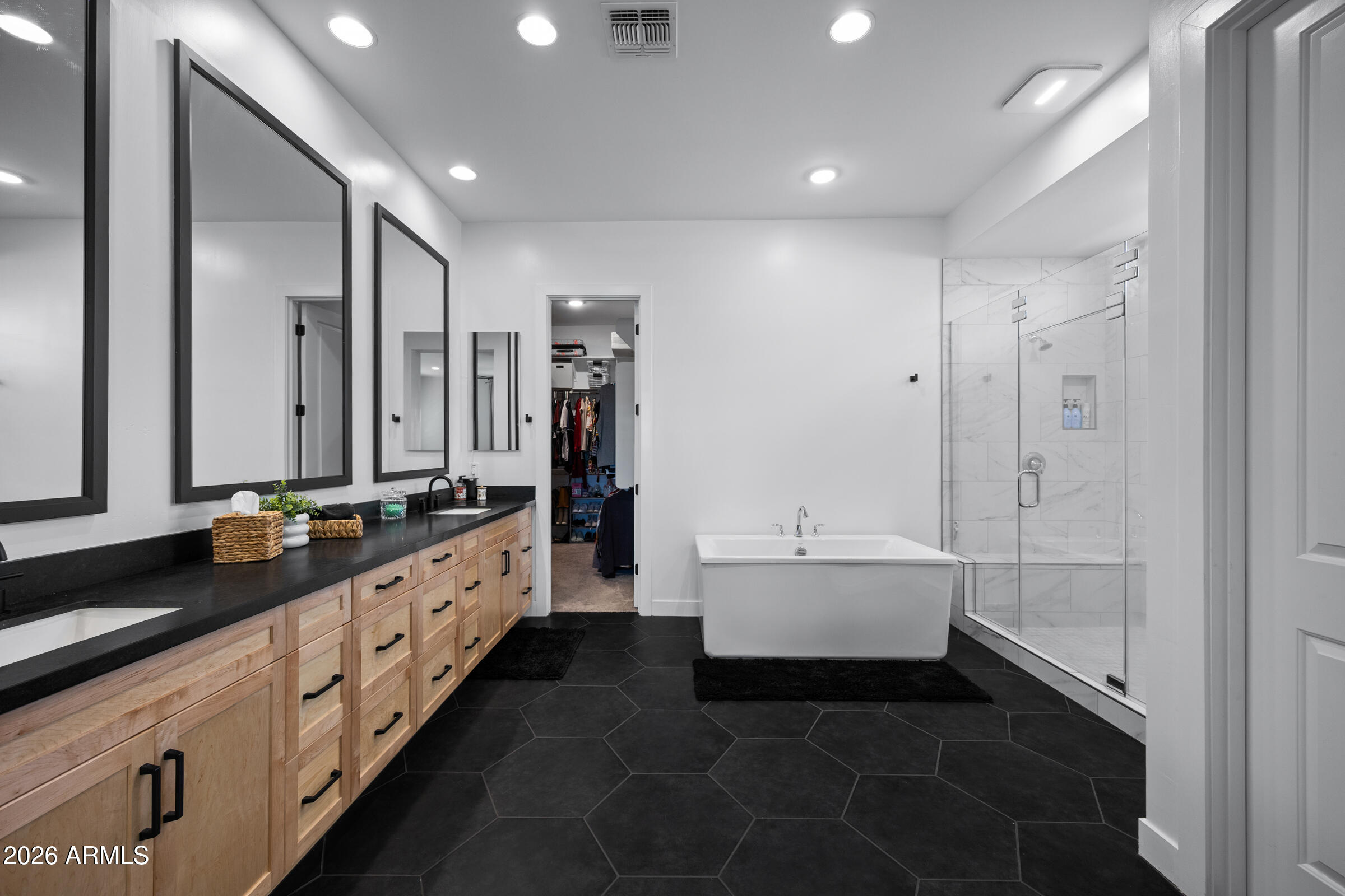 23120 E VIA LAS BRISAS