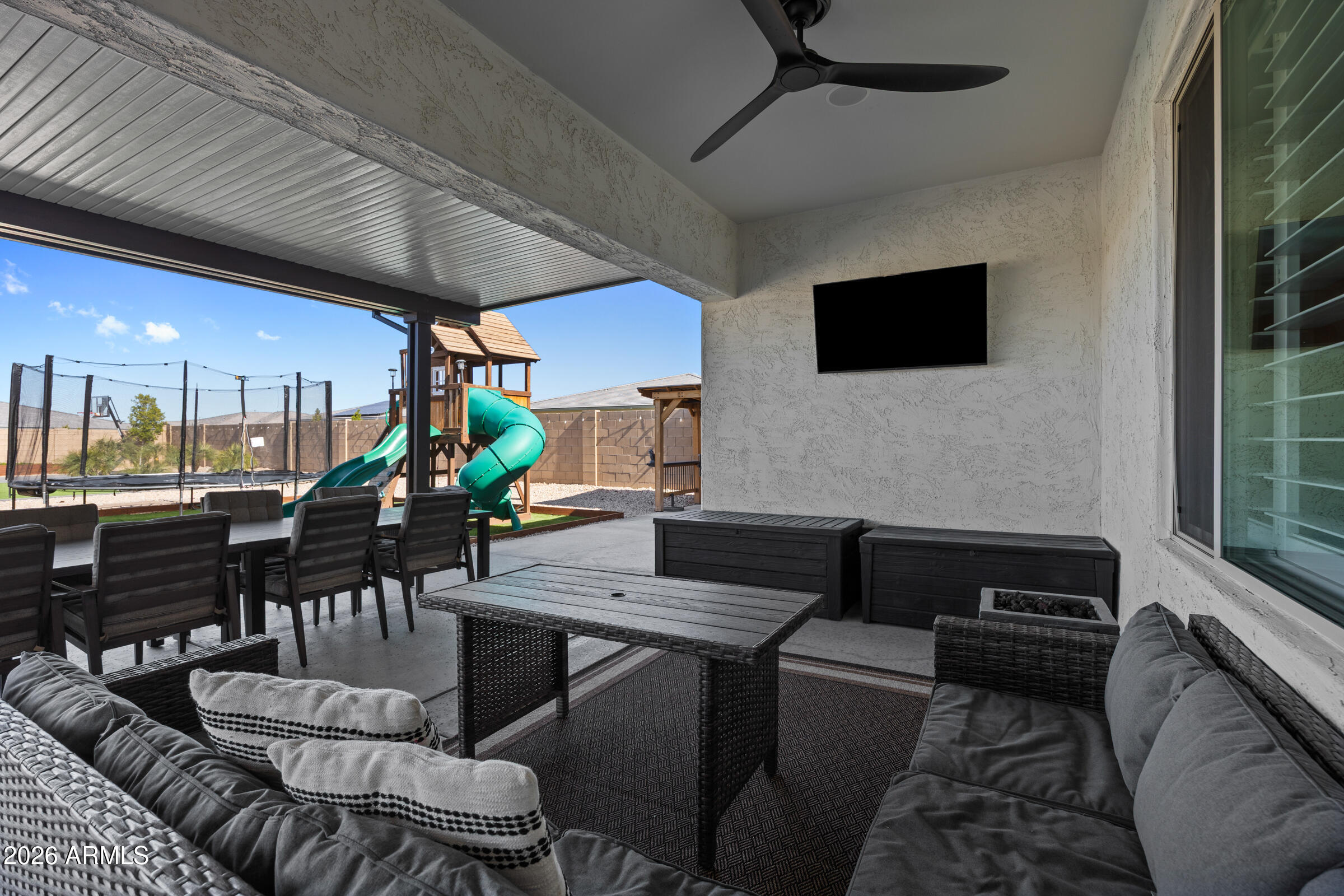 23120 E VIA LAS BRISAS