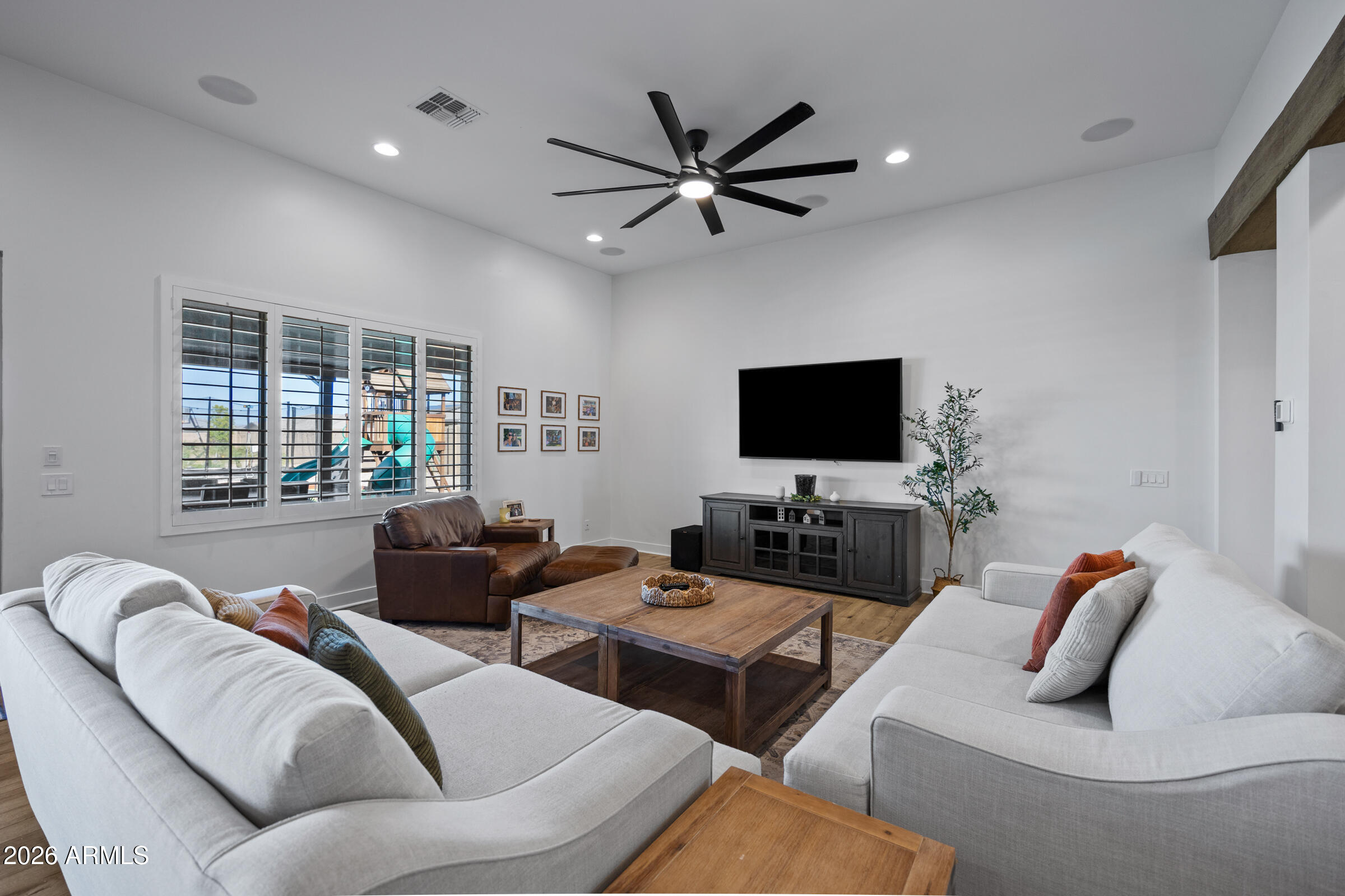 23120 E VIA LAS BRISAS