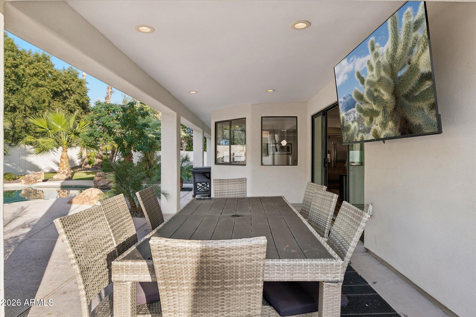 2814 E EVANS Drive