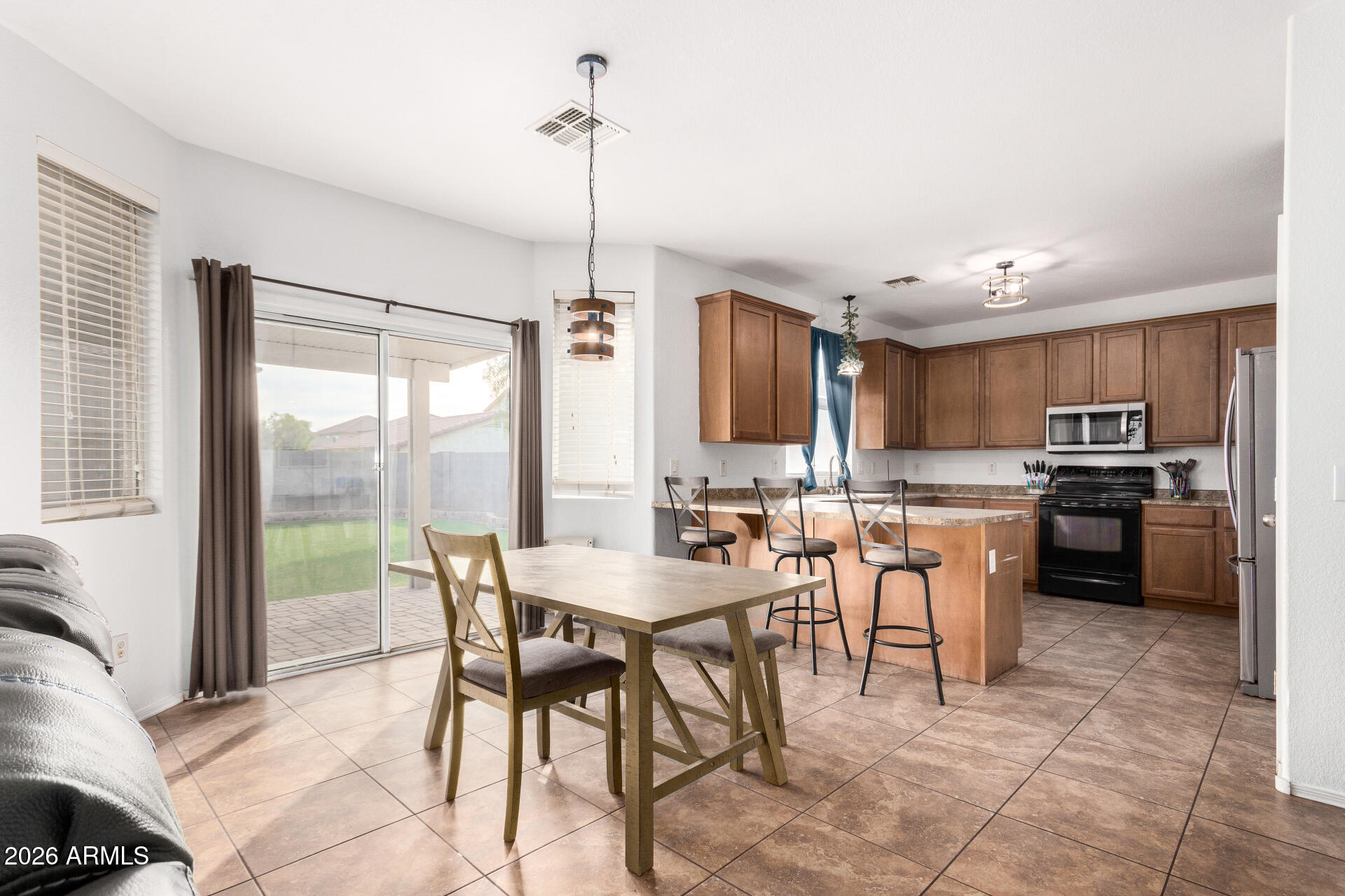 4967 E MEADOW LARK Way