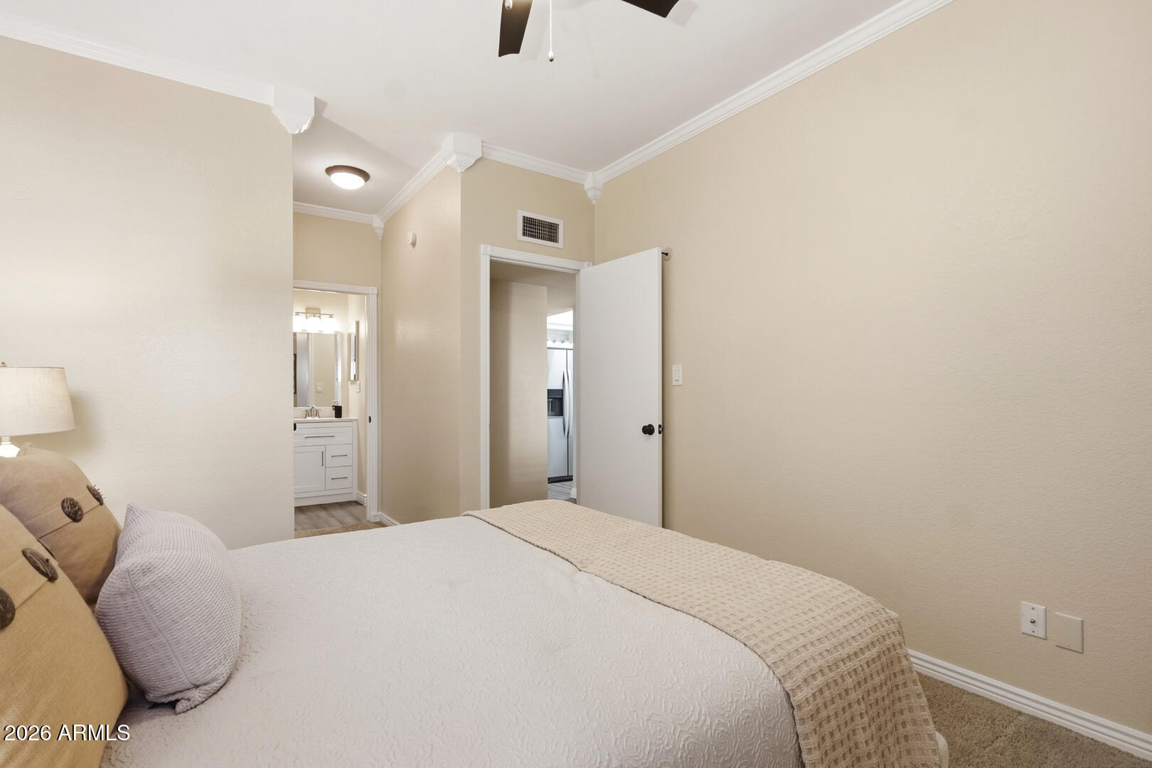 1126 W ELLIOT Road 1003