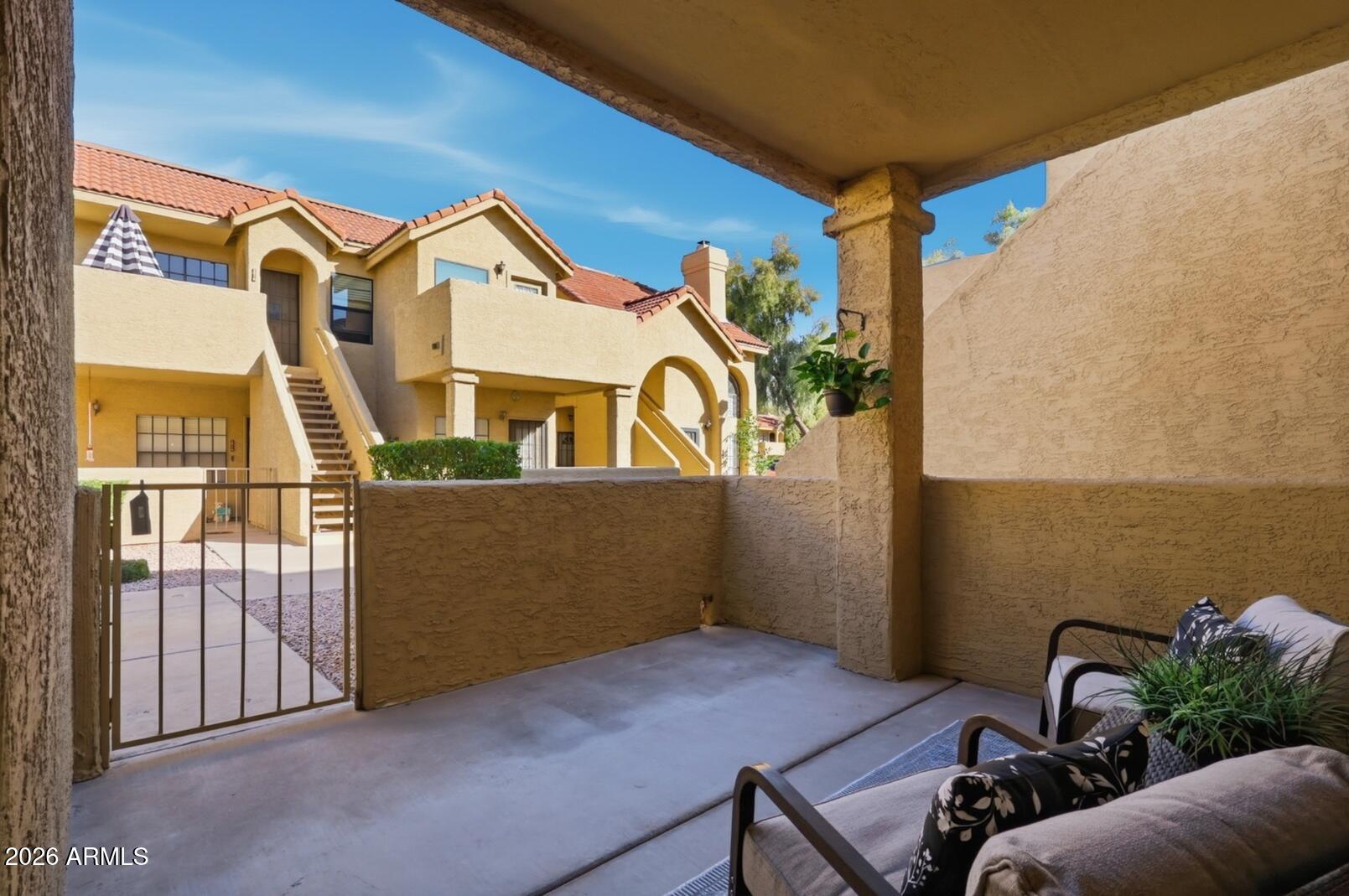 1126 W ELLIOT Road 1003