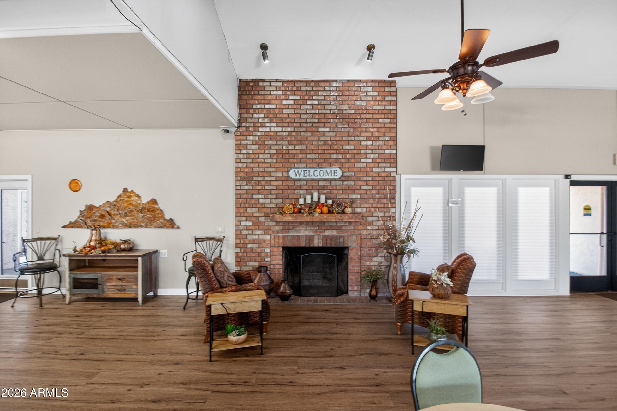 5735 E MCDOWELL Road 26