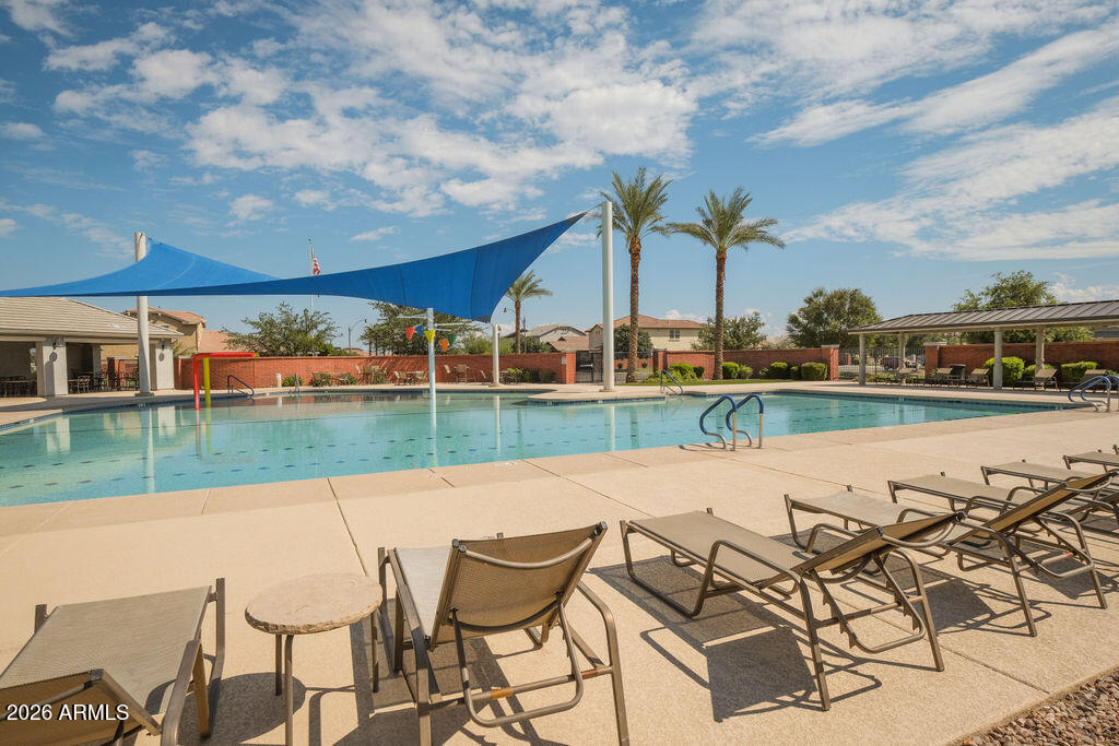 3923 E GALVESTON Street