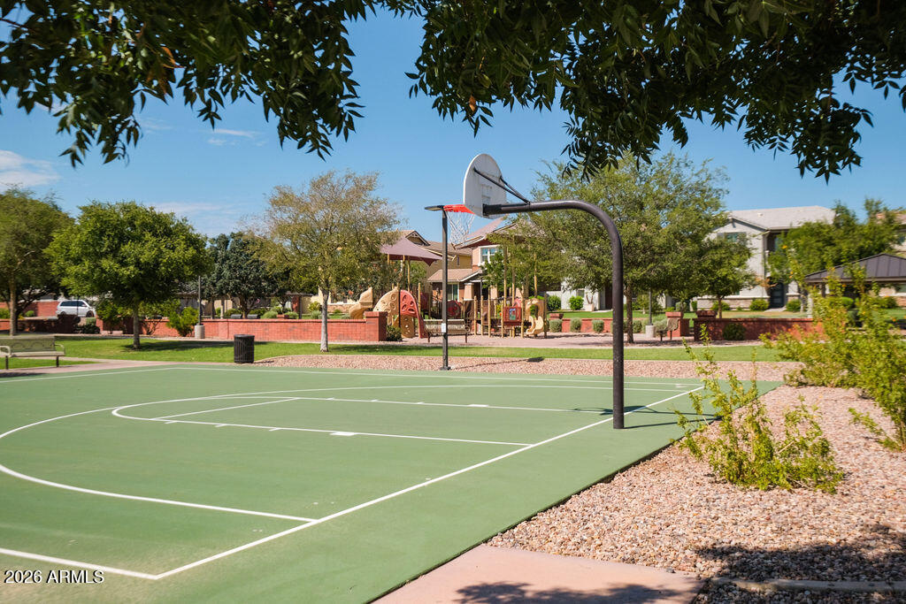 3923 E GALVESTON Street