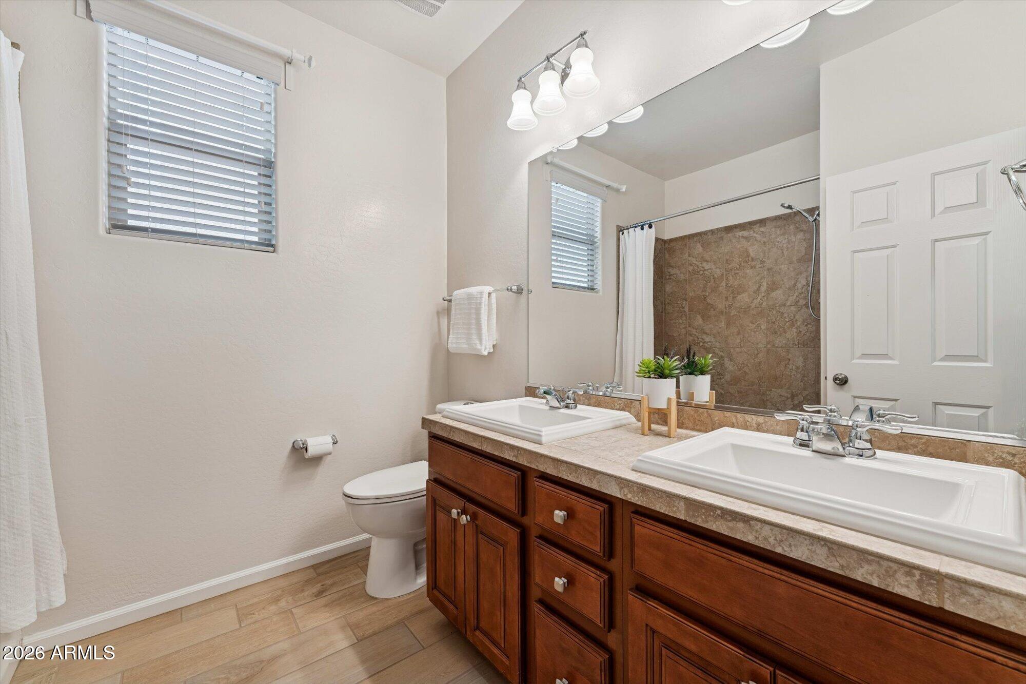 1711 W SATINWOOD Drive