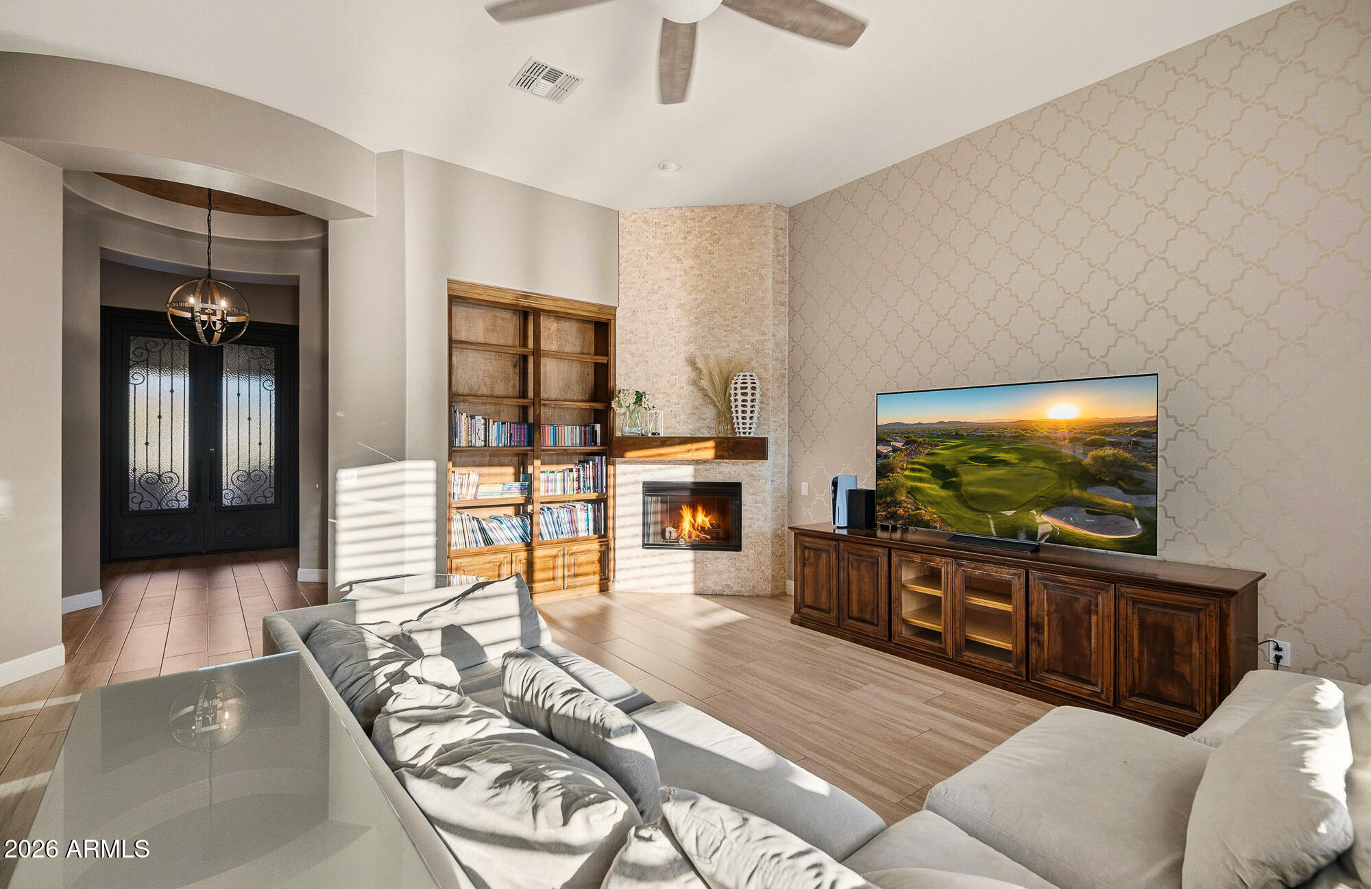 1529 W LAUREL GREENS Court