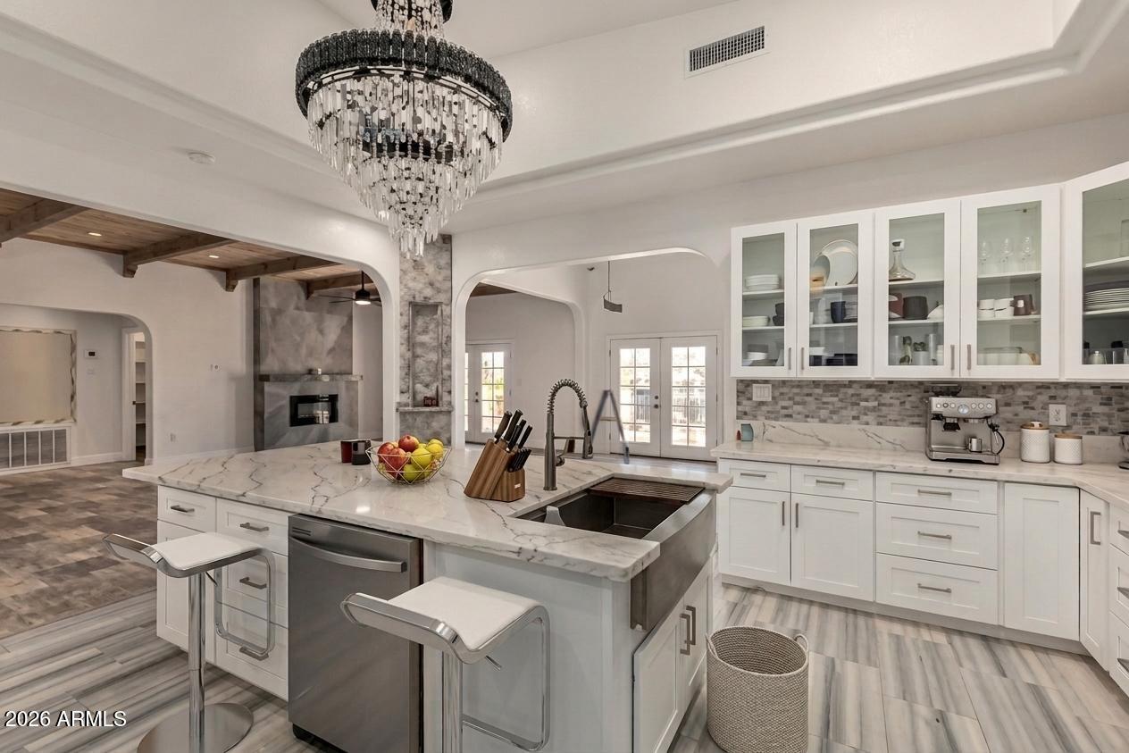 317 W FRONTIER Street