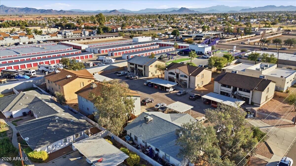 434 W IVYGLEN Street 105