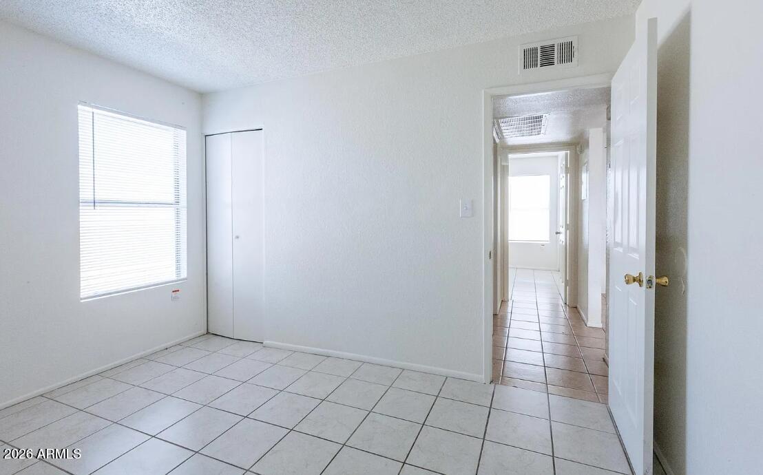 434 W IVYGLEN Street 105