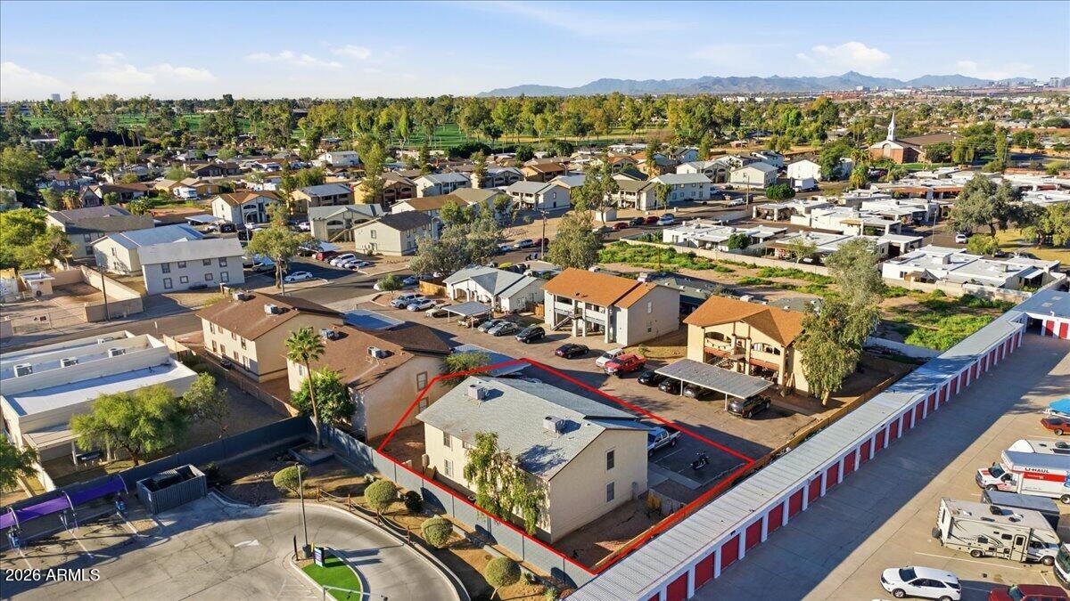 434 W IVYGLEN Street 105