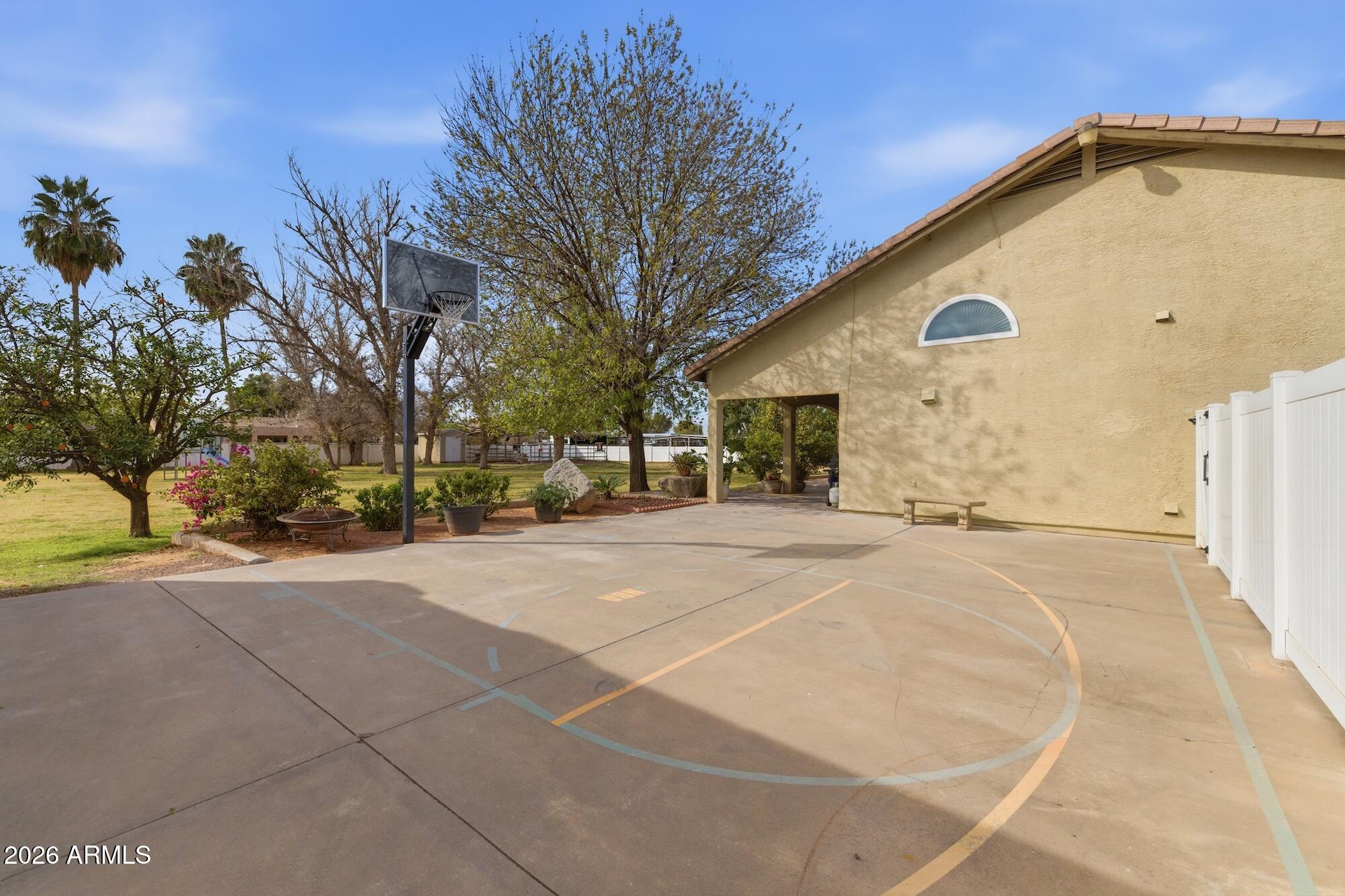 13909 E VISTA VERDE Drive