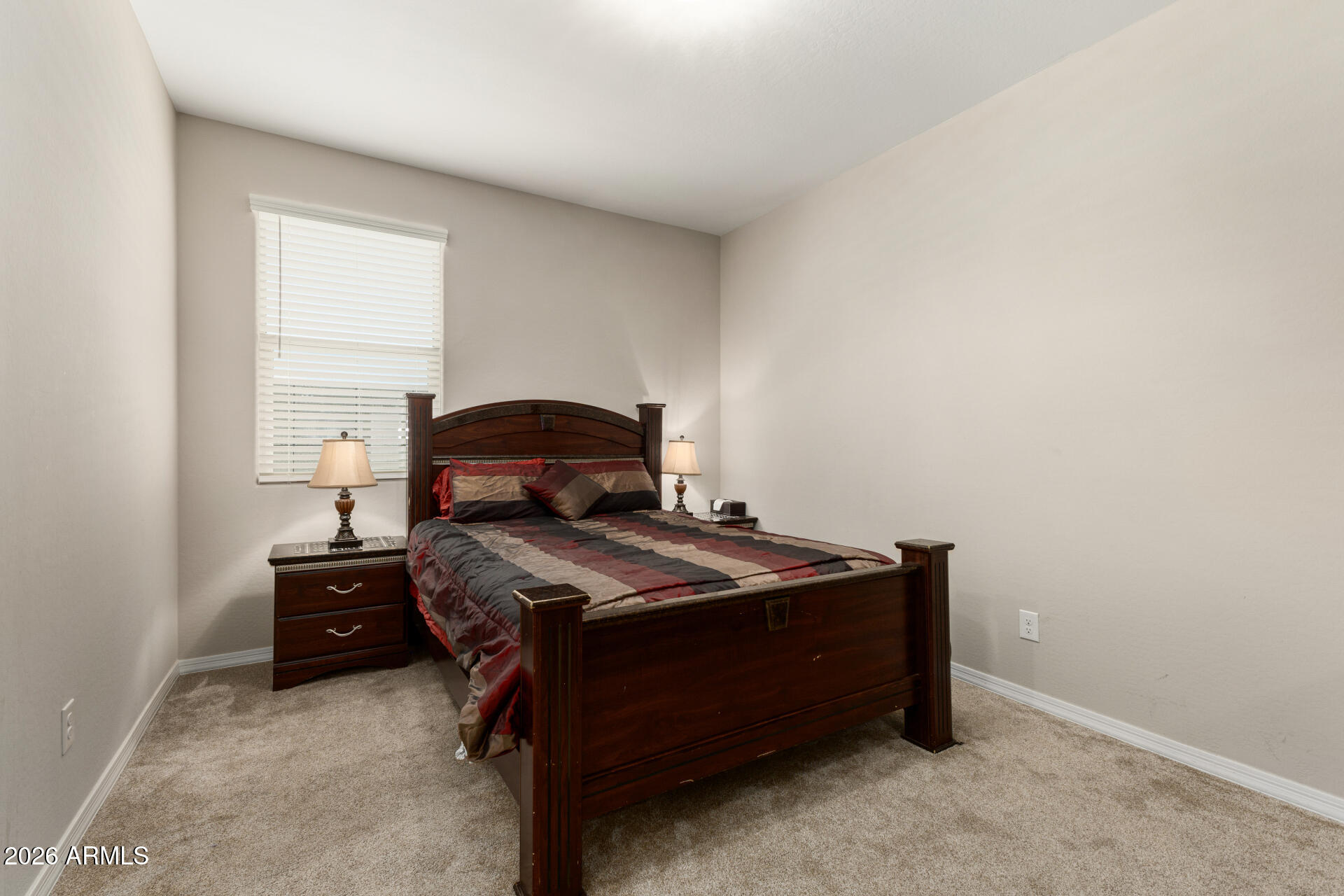 18427 W PASADENA Avenue