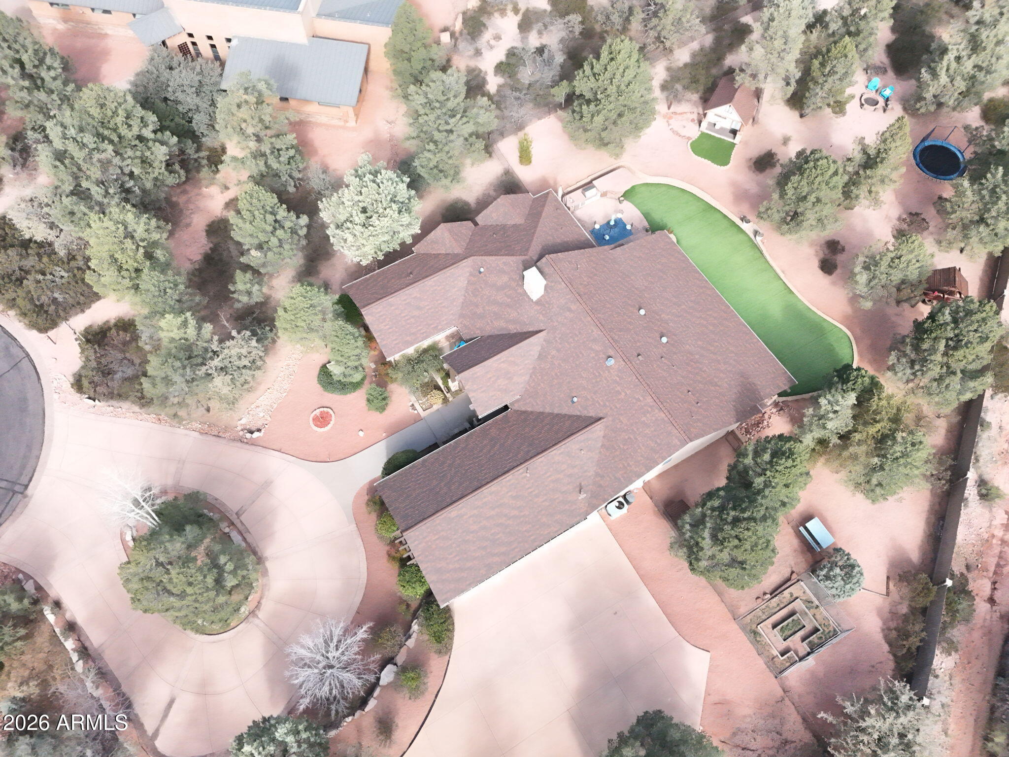 1006 W ROCK SPRINGS Circle