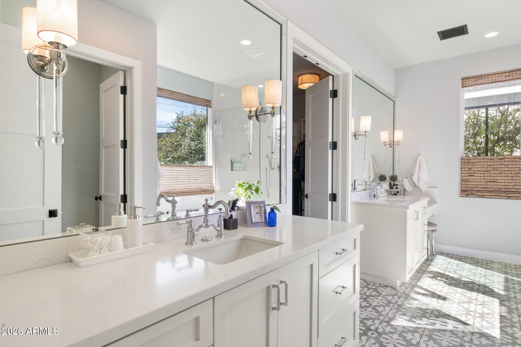 3715 E Sells Drive
