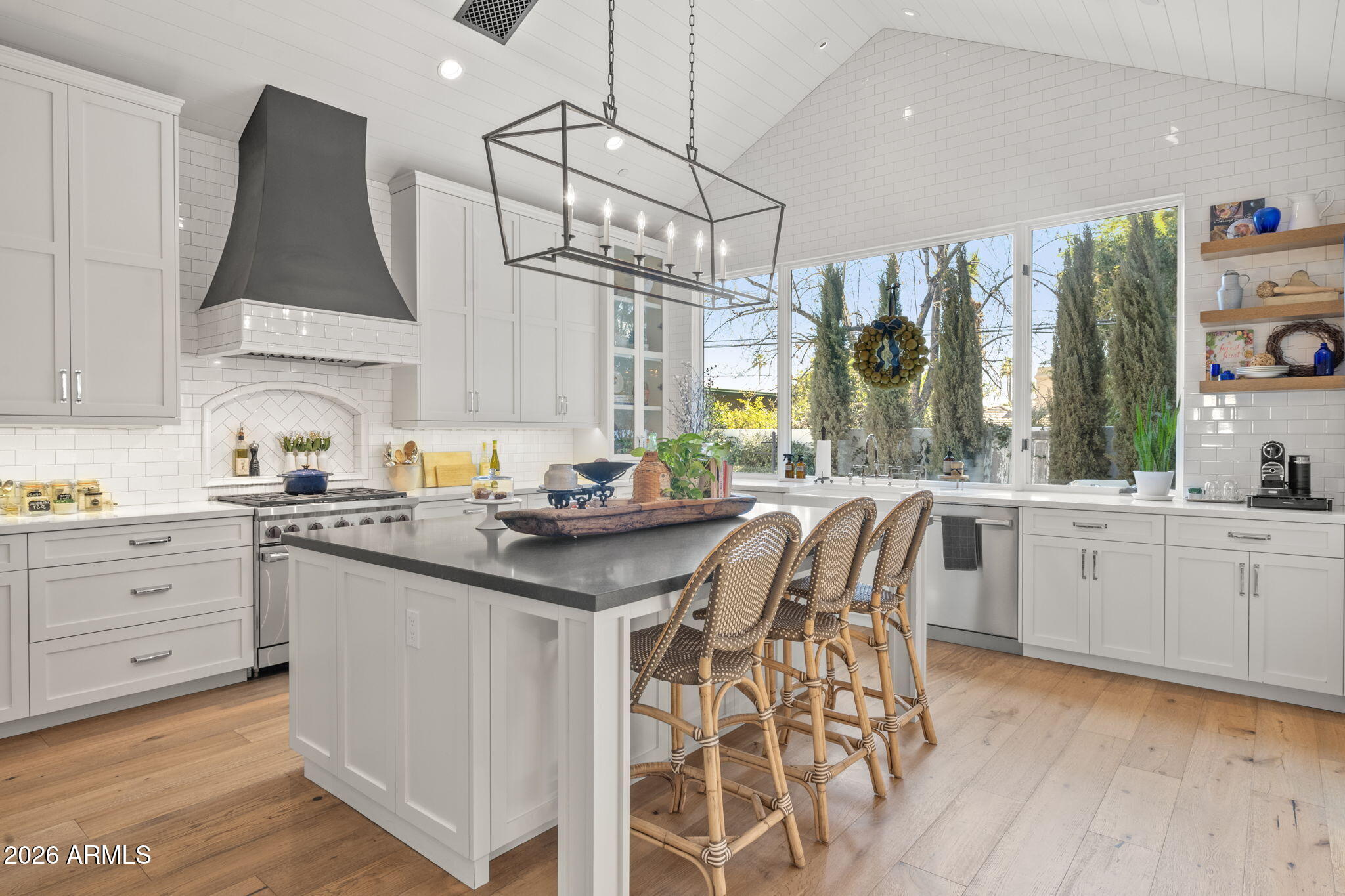 3715 E Sells Drive
