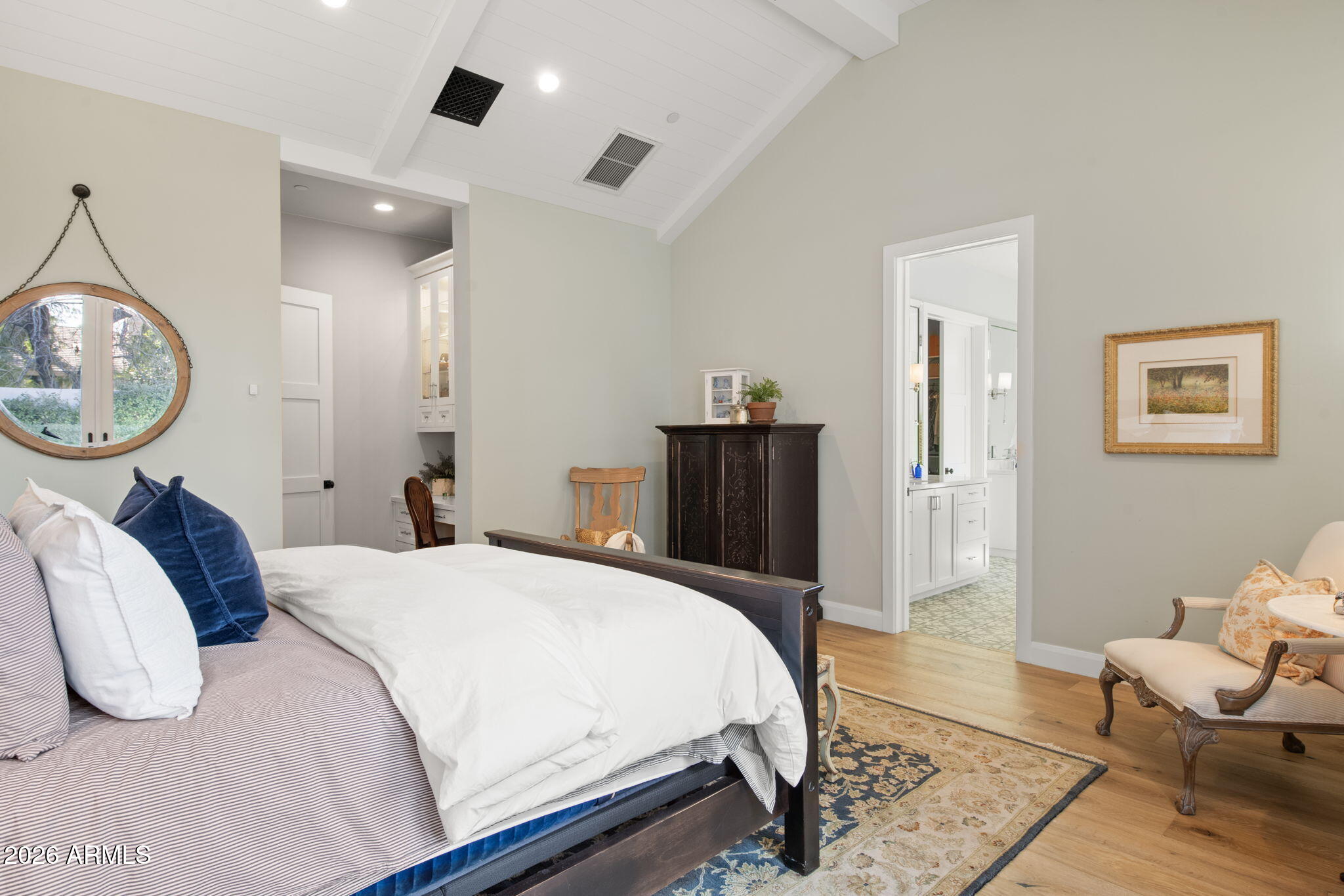 3715 E Sells Drive