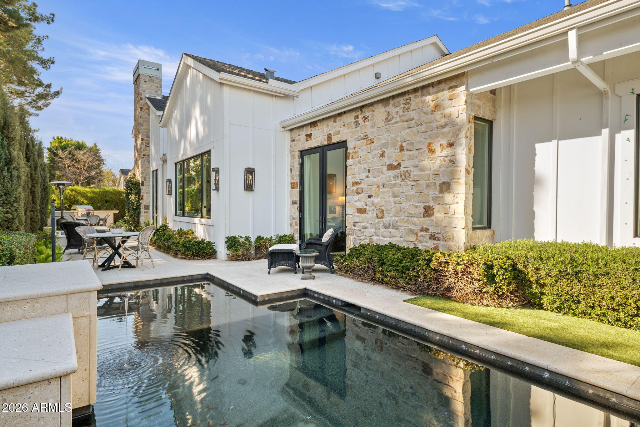 3715 E Sells Drive