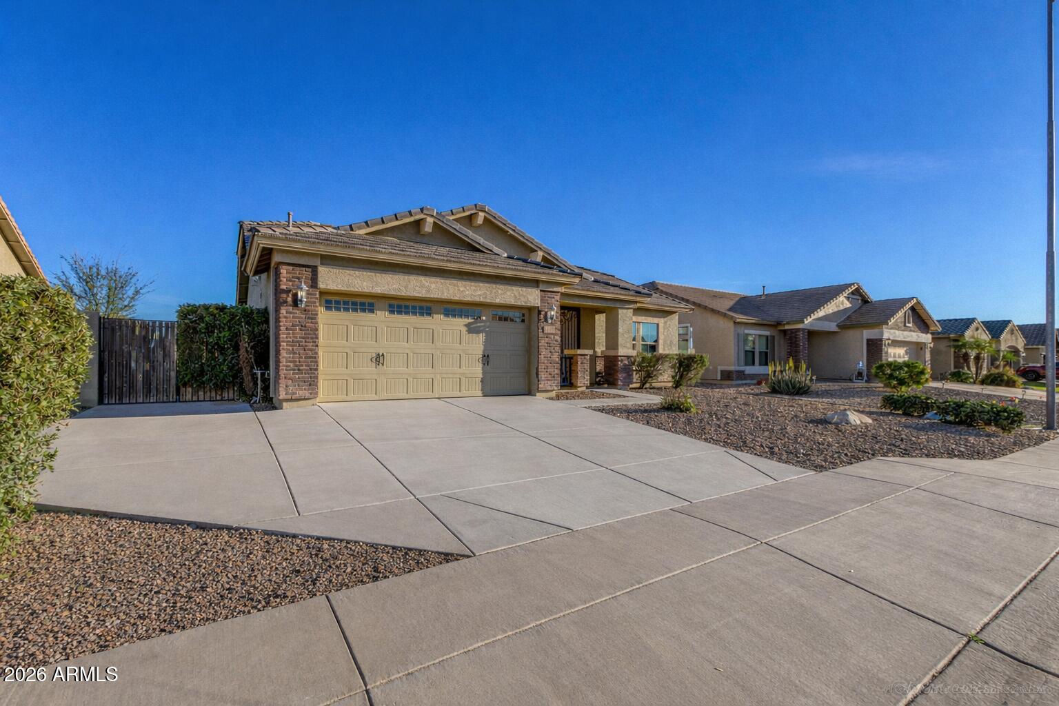 11339 E SABLE Avenue