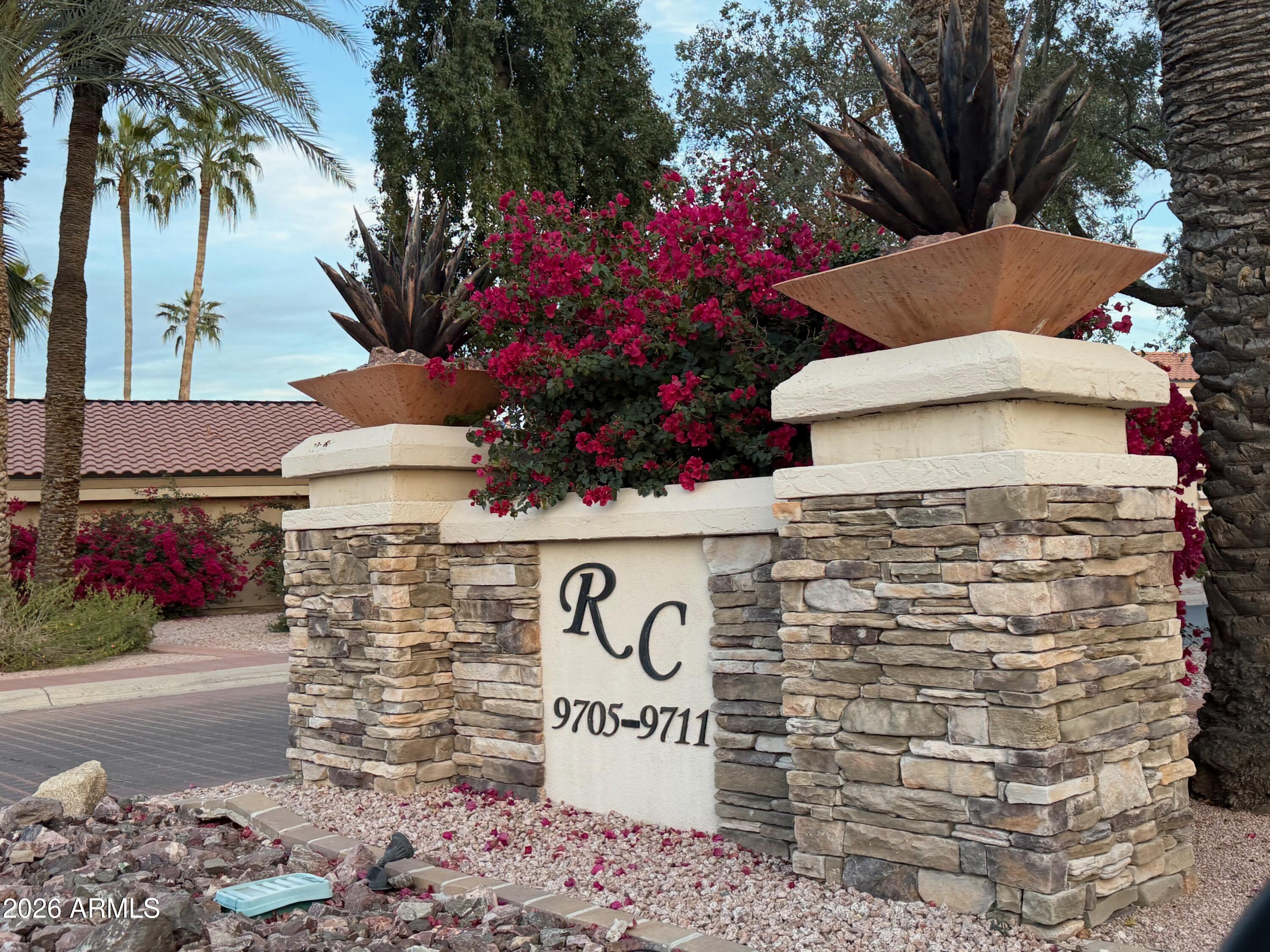 9705 E MOUNTAIN VIEW Road 1126