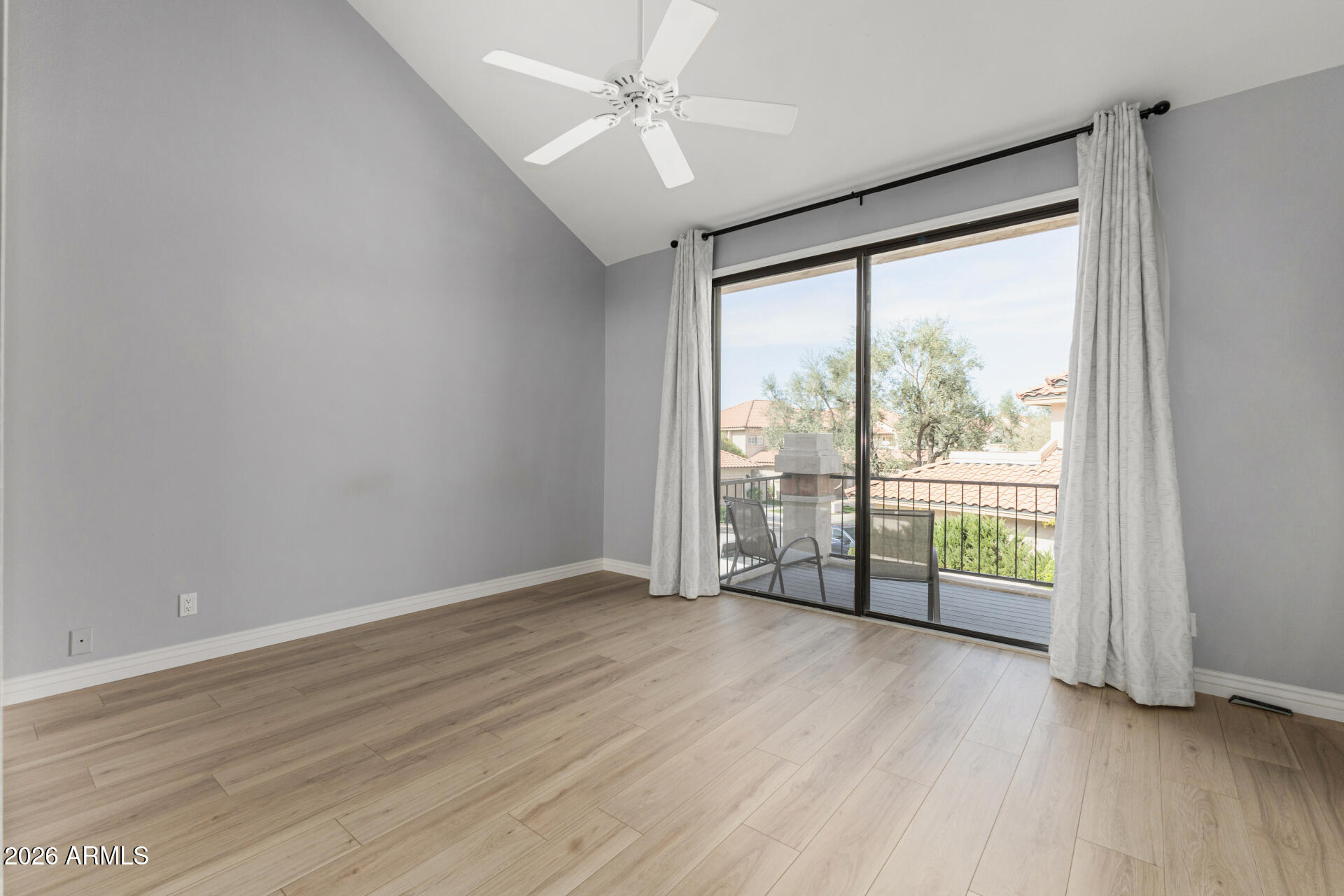 9705 E MOUNTAIN VIEW Road 1126